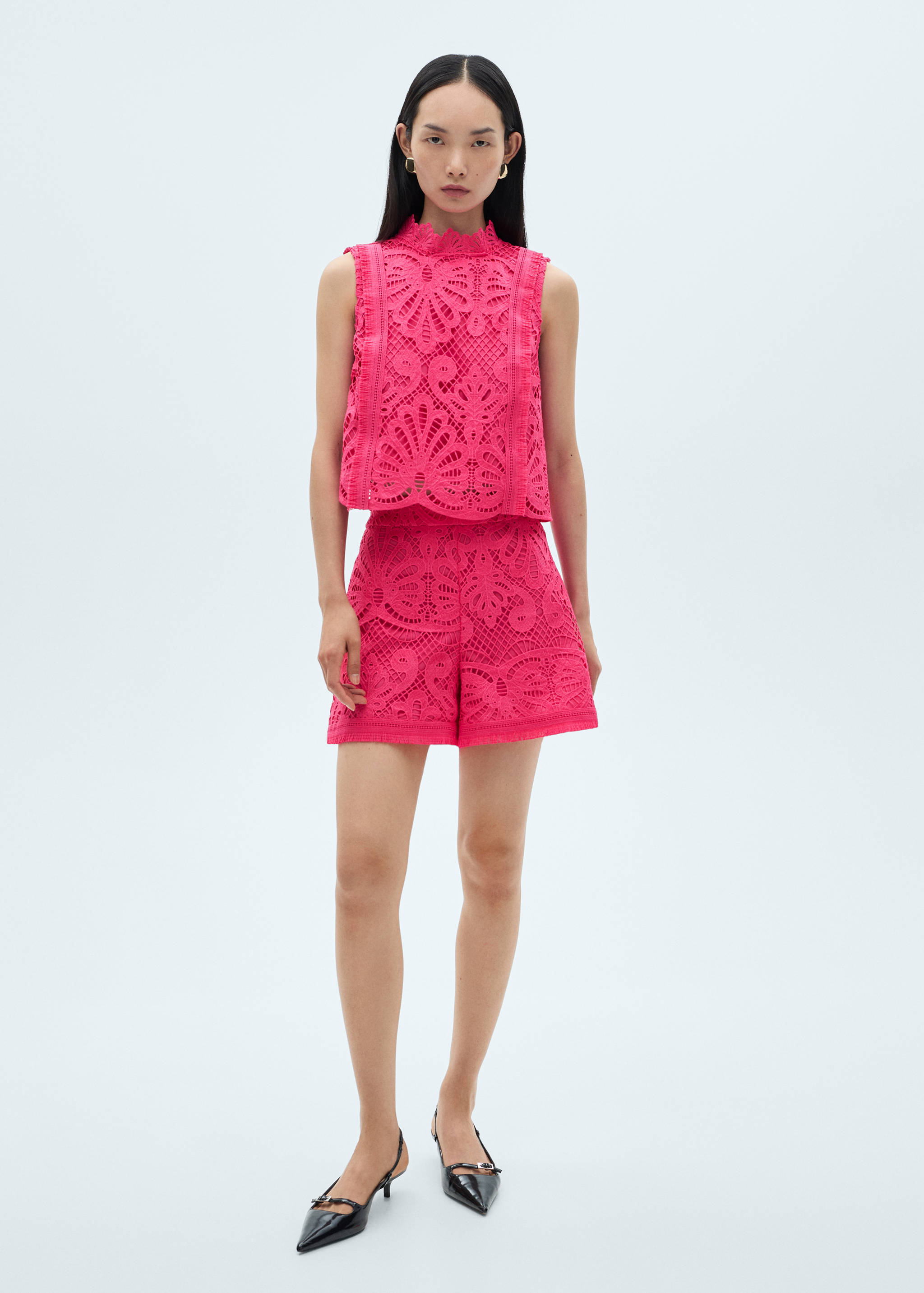 Crochet knitted shorts - General plane