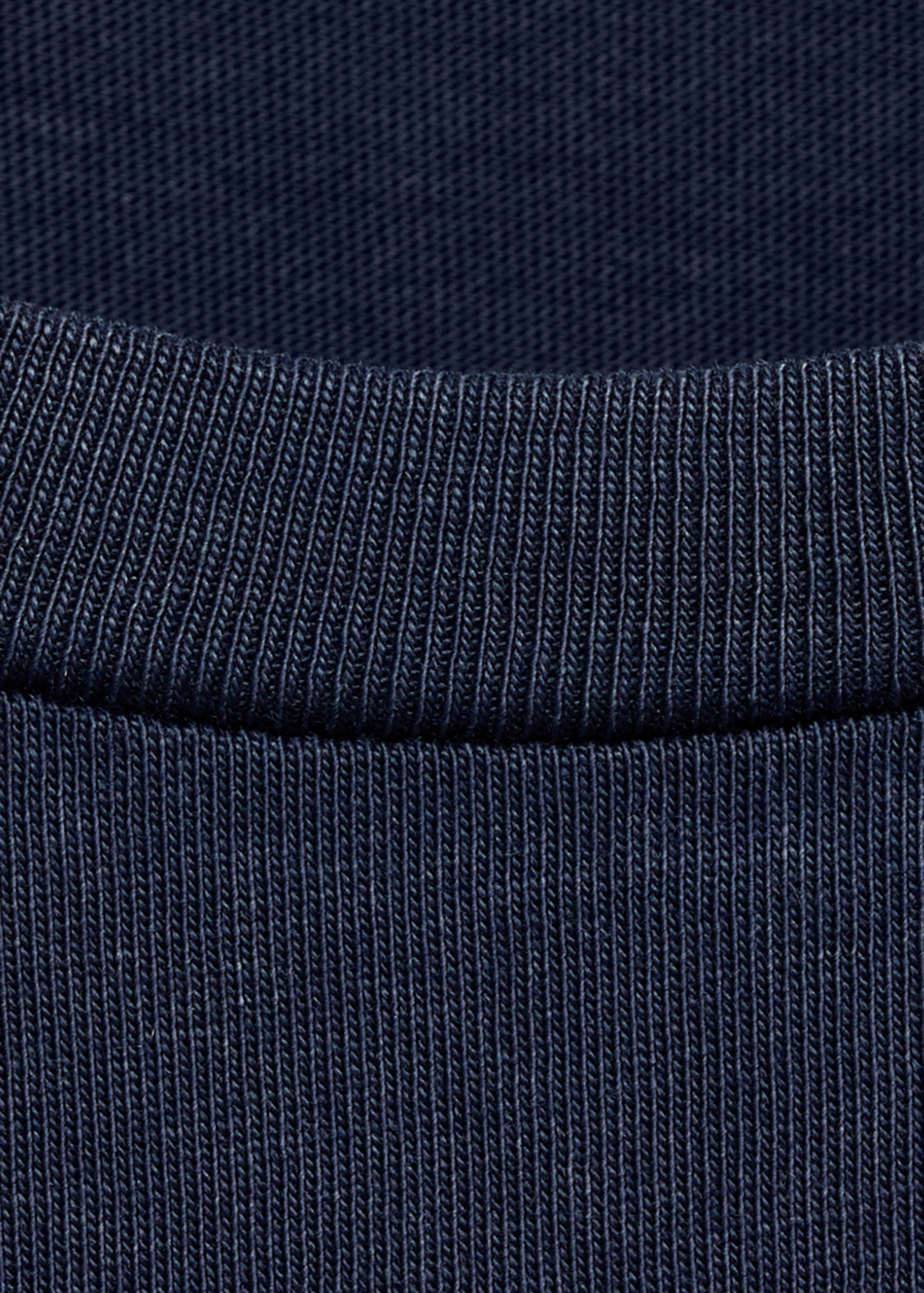 Crop T-shirt - Details of the article 8