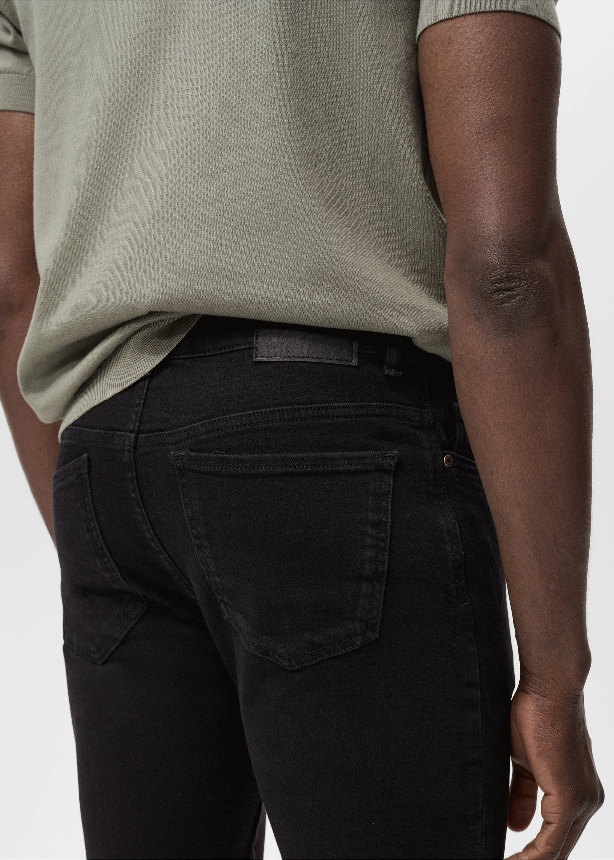 Jude skinny-fit jeans - Details of the article 2, Black denim. Ref: 87002895-00.