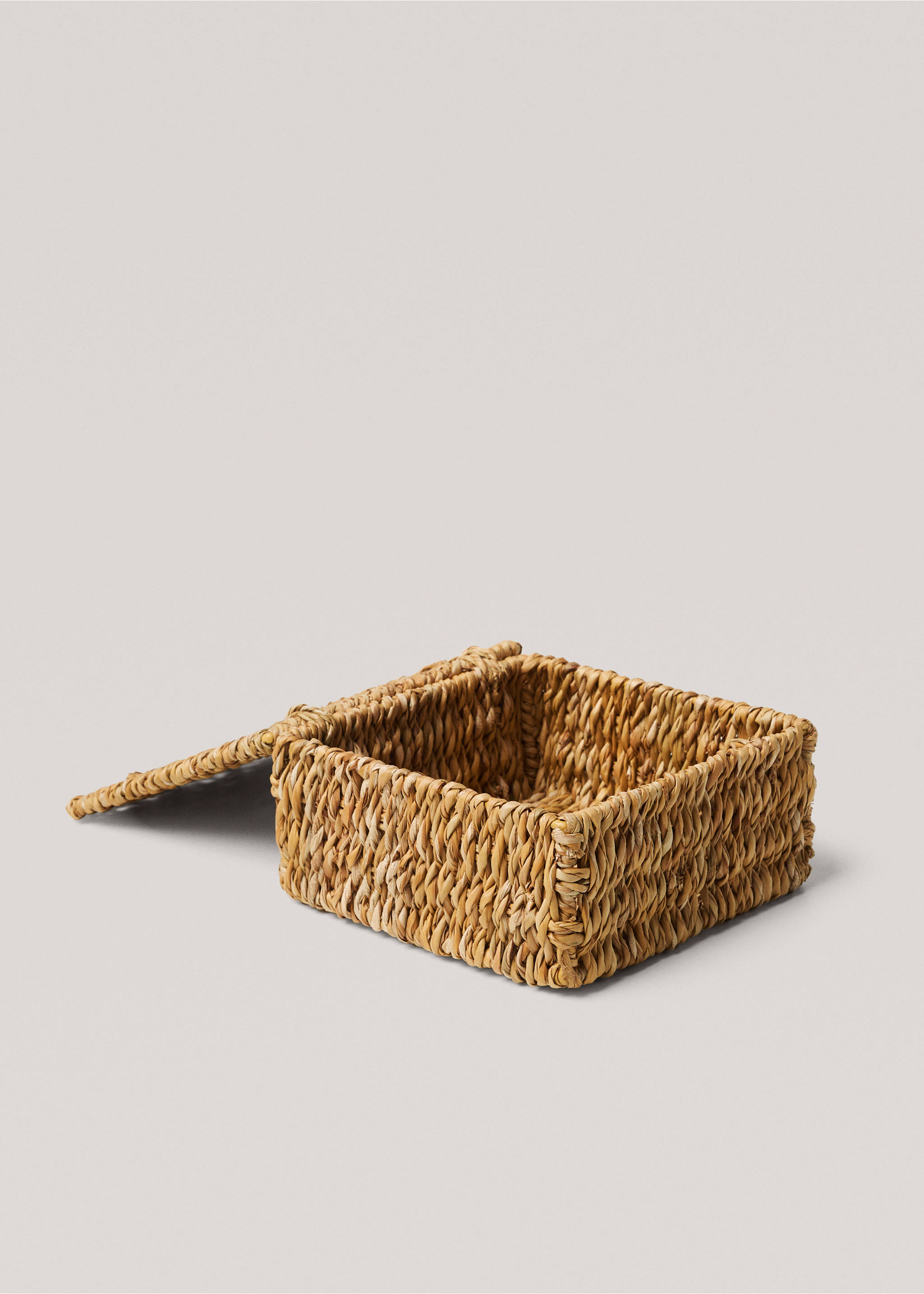 Medium natural fibre basket with lid - Details of the article 2, Brown. Ref: 87002914-00.