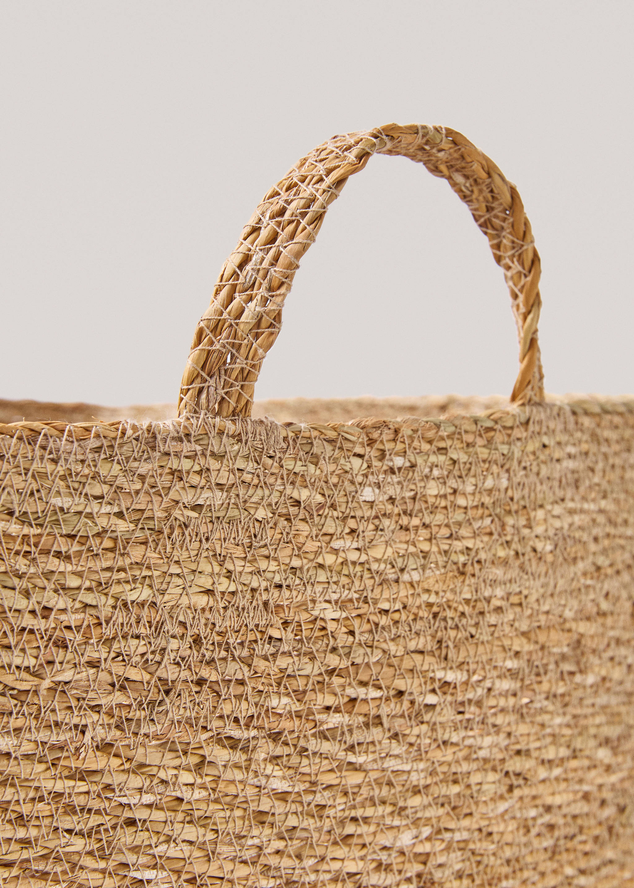 Small seagrass basket with handles - Details of the article 1