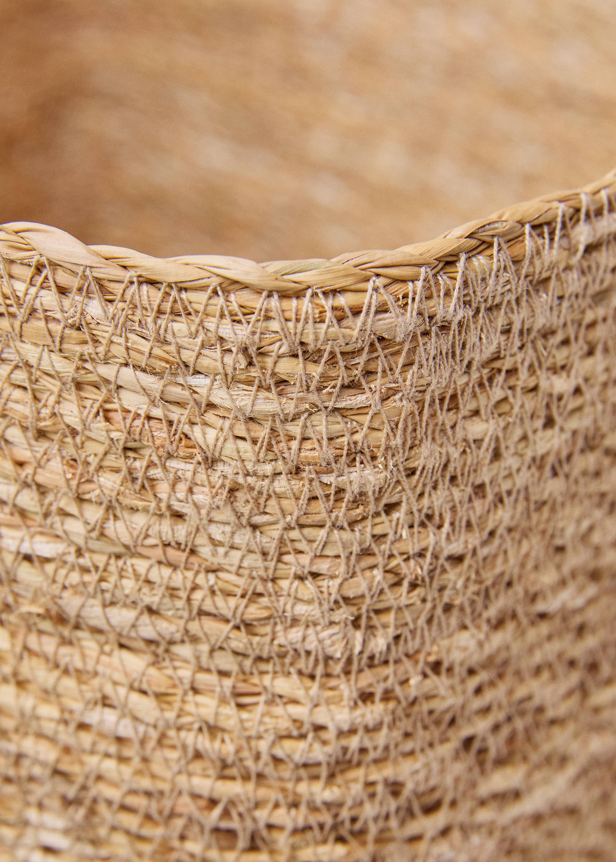 Small seagrass basket with handles - Details of the article 2