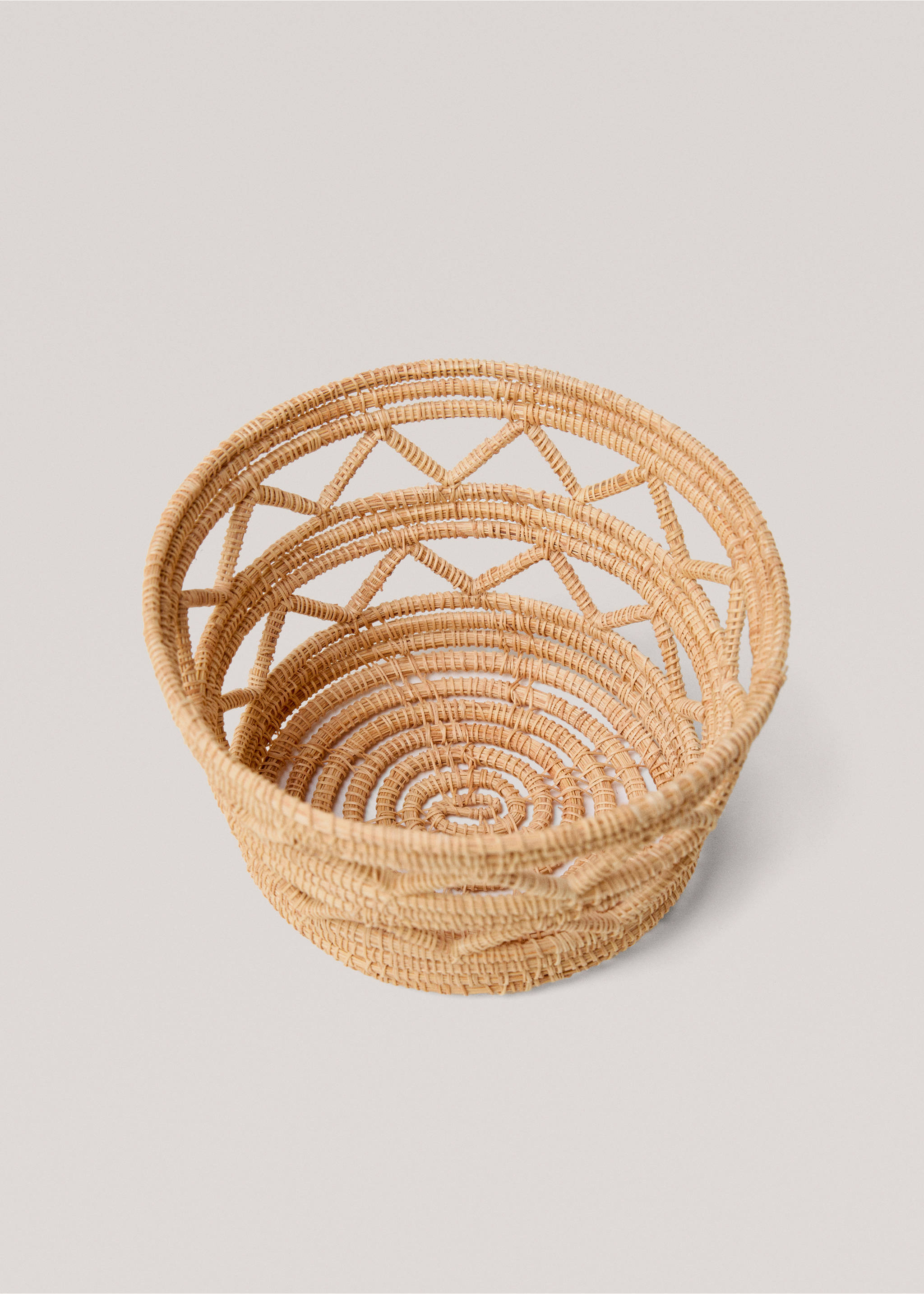 Small natural fibre braided basket - Details of the article 2, Brown. Ref: 87002920-00.