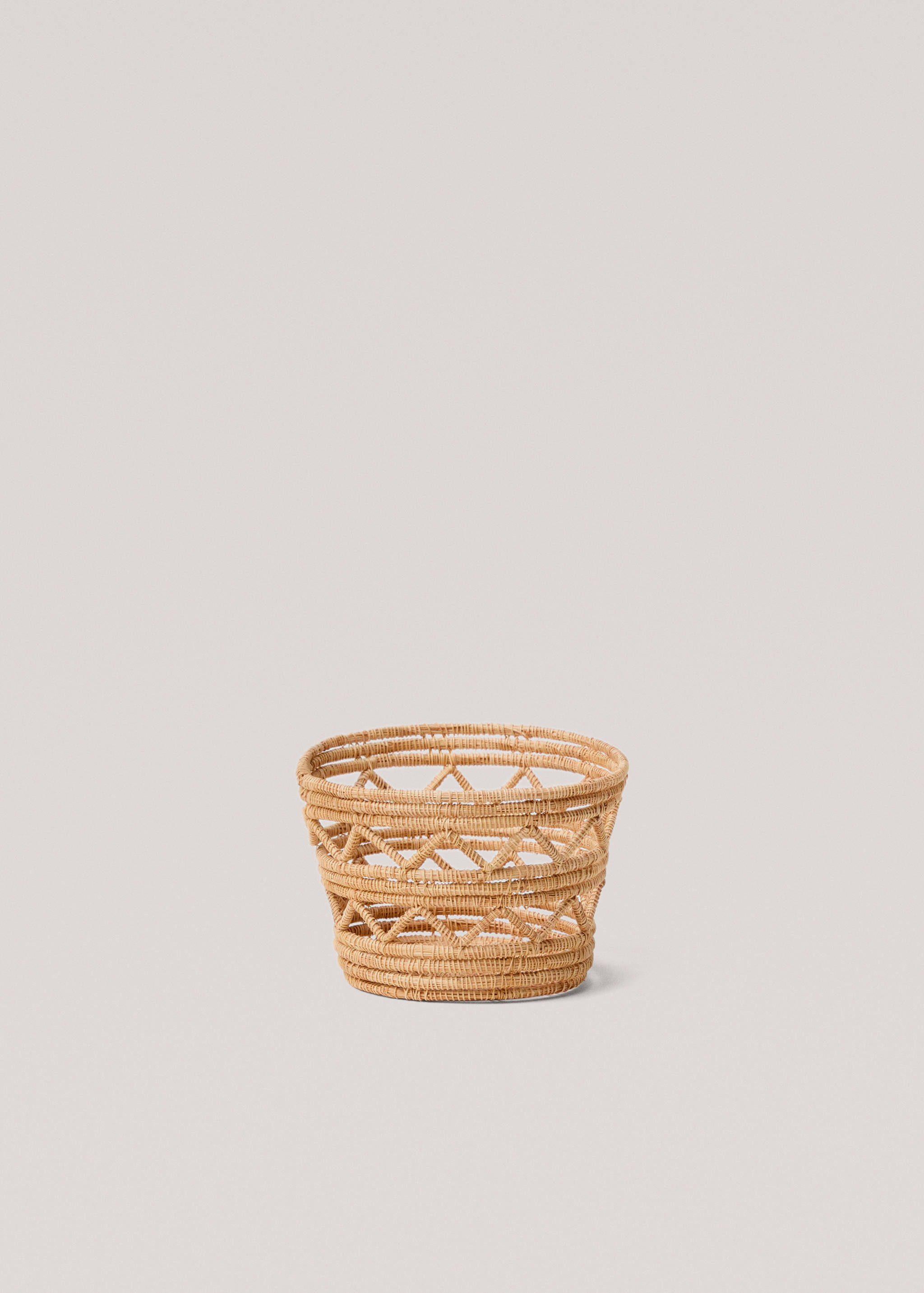 Small natural fibre braided basket - Article without model