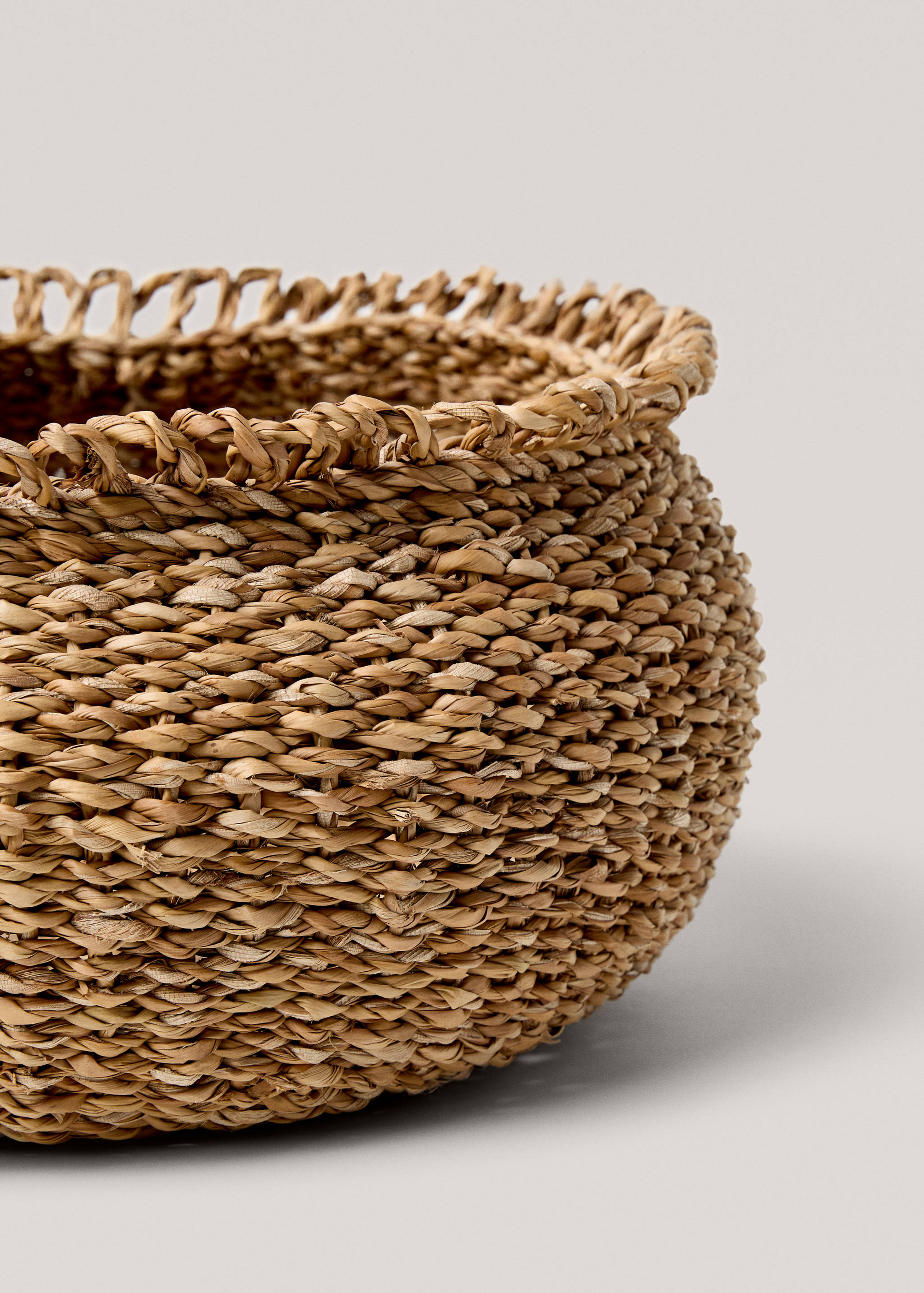 Medium natural fibre round basket - Details of the article 1
