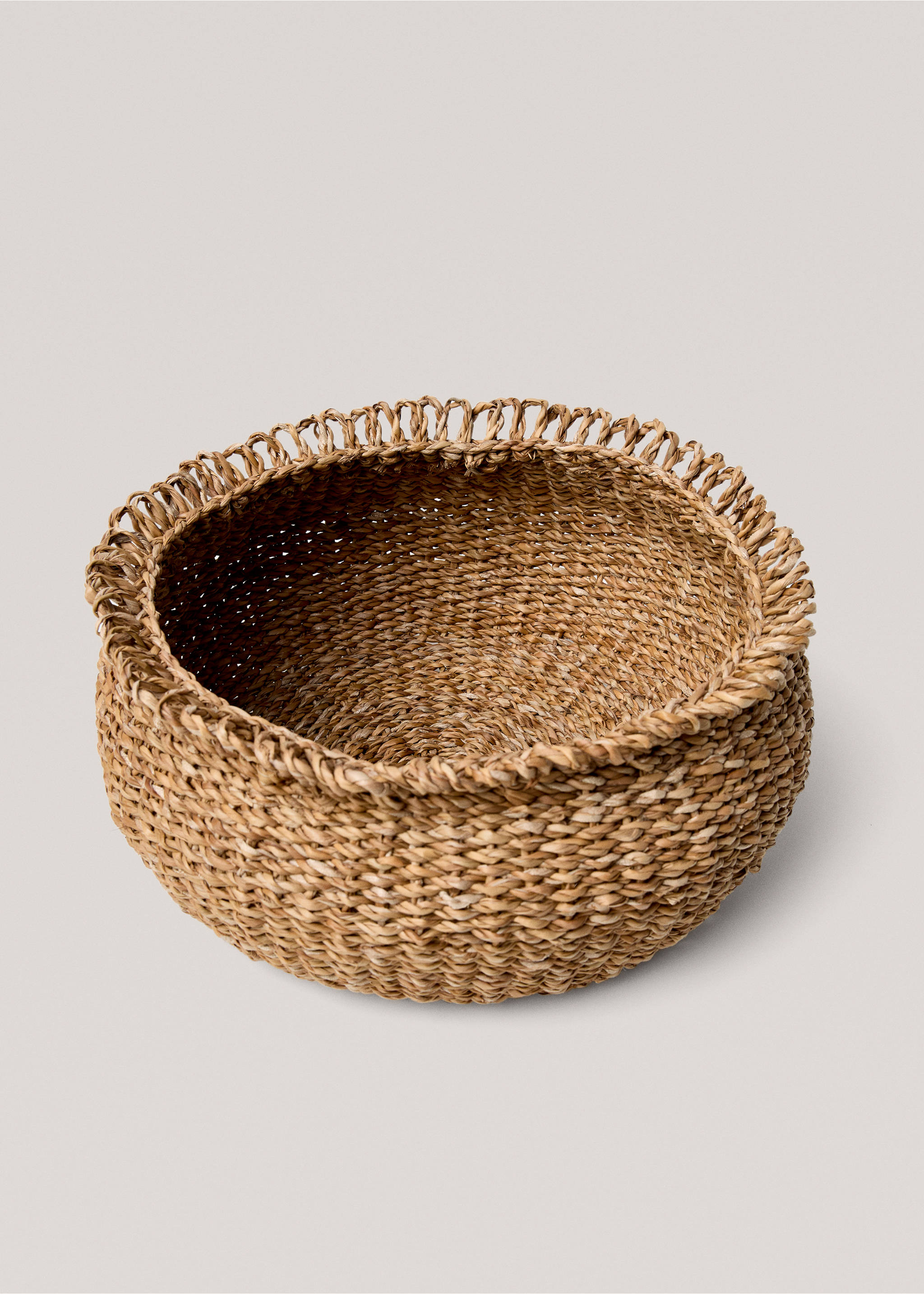 Medium natural fibre round basket - Details of the article 2, Brown. Ref: 87002923-00.