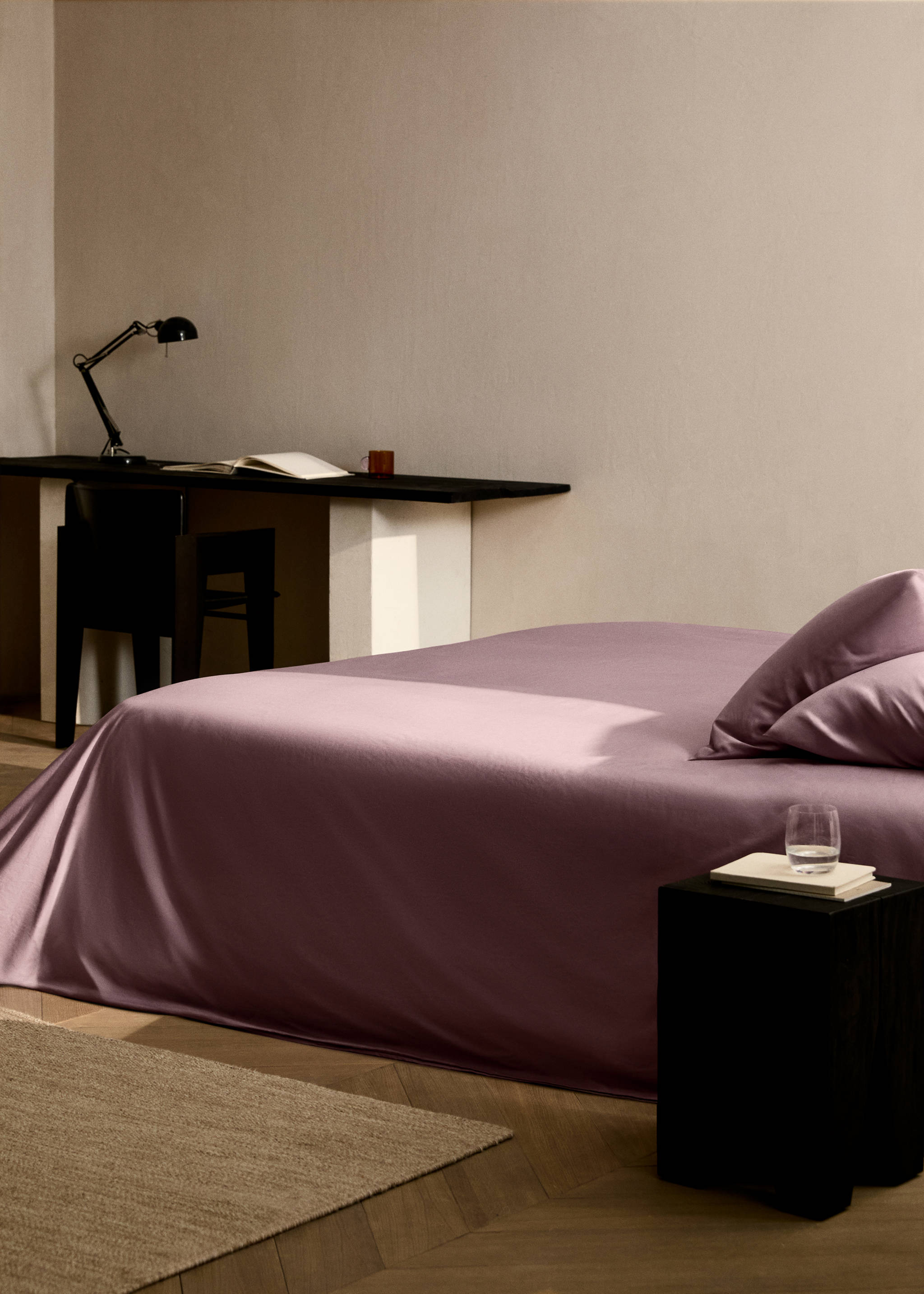 Percale cotton duvet cover with linen trim Queen bed - General plane