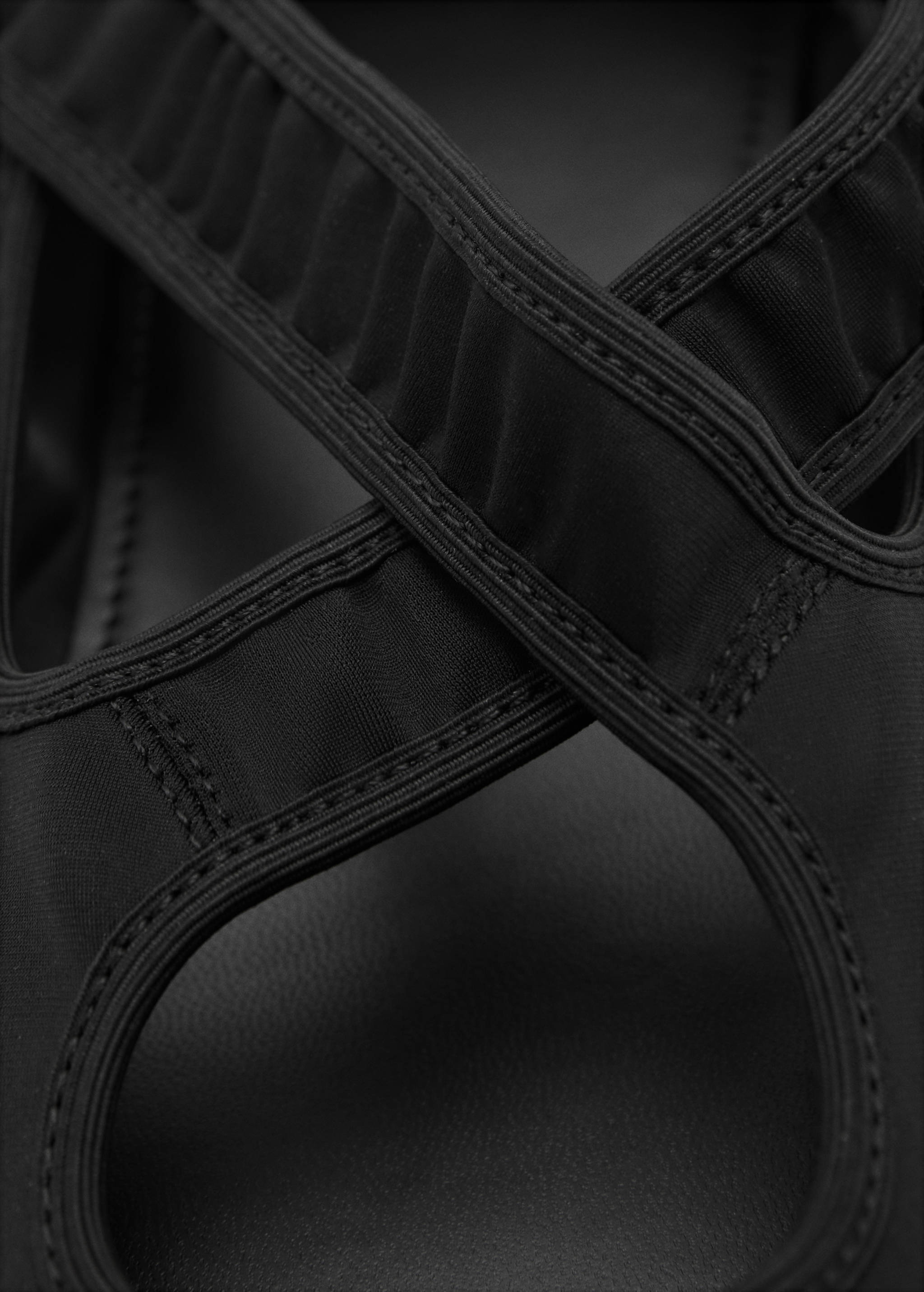 Keresztezett, sportos balerinacipő - A termék adatai 2