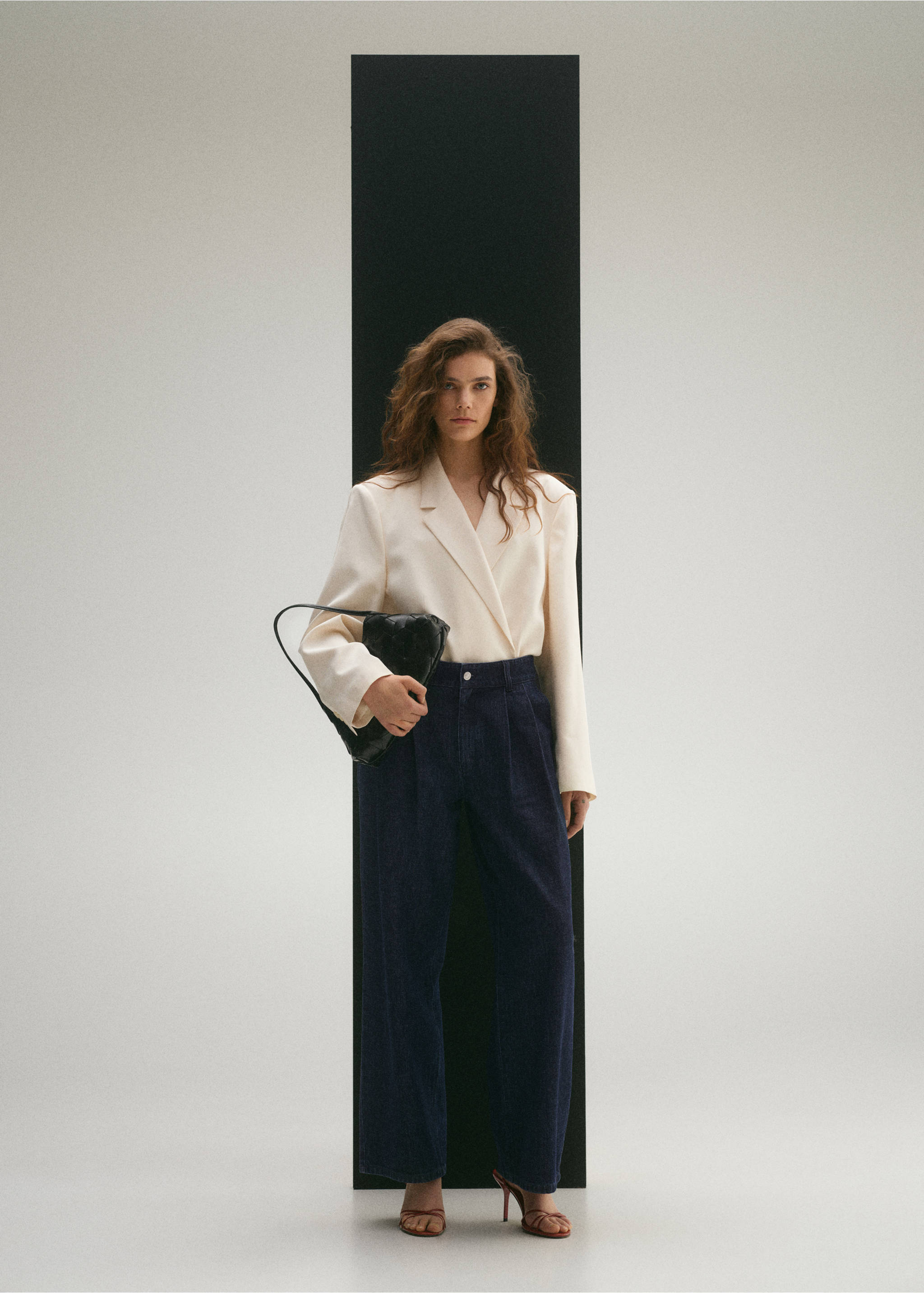 Rinse-wash wide leg jeans with pleats - General plane, Open Blue. Ref: 87003284-00.