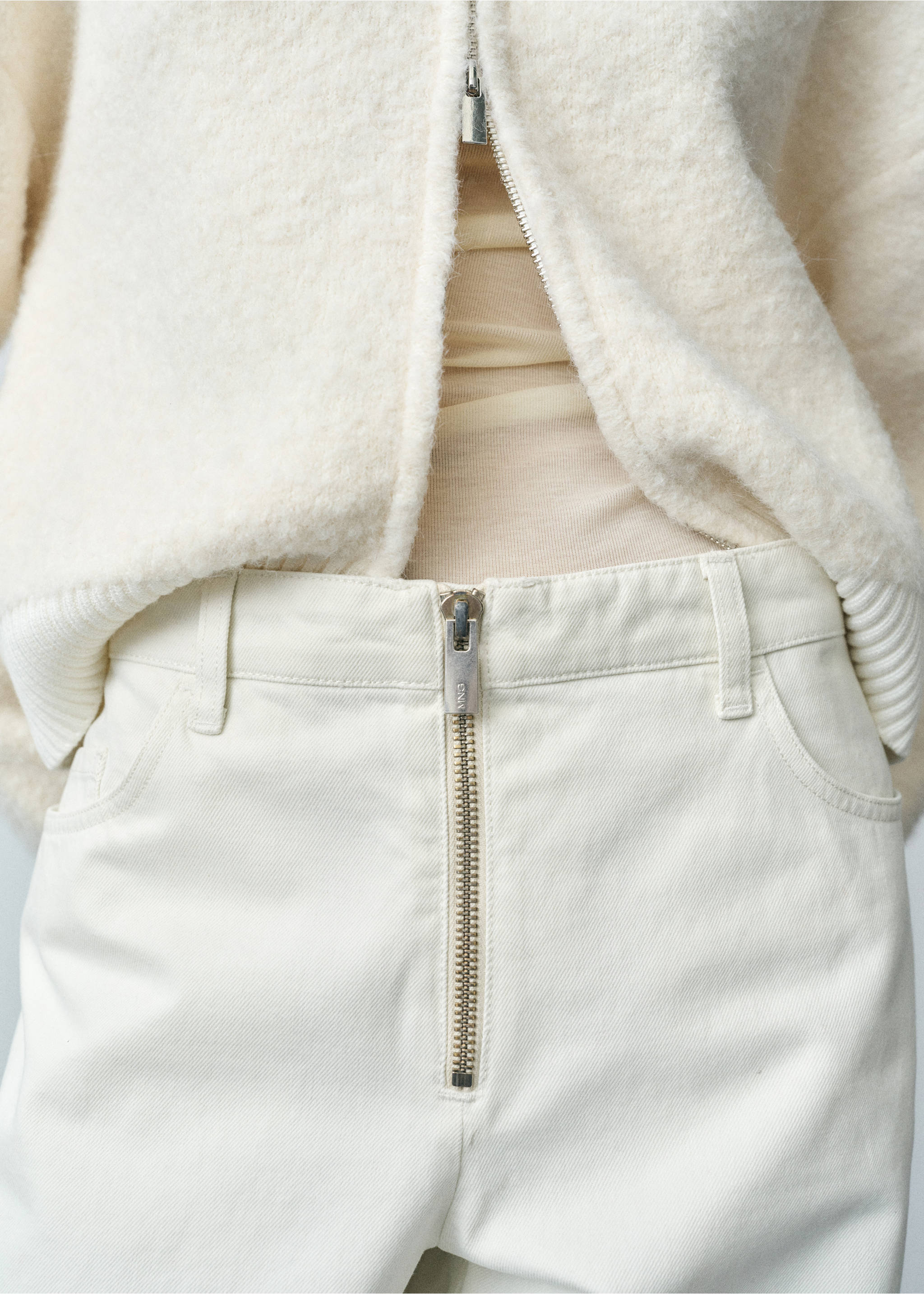 Wide leg jeans with zip - Details of the article 6, Light/Pastel Grey. Ref: 87003287-00.