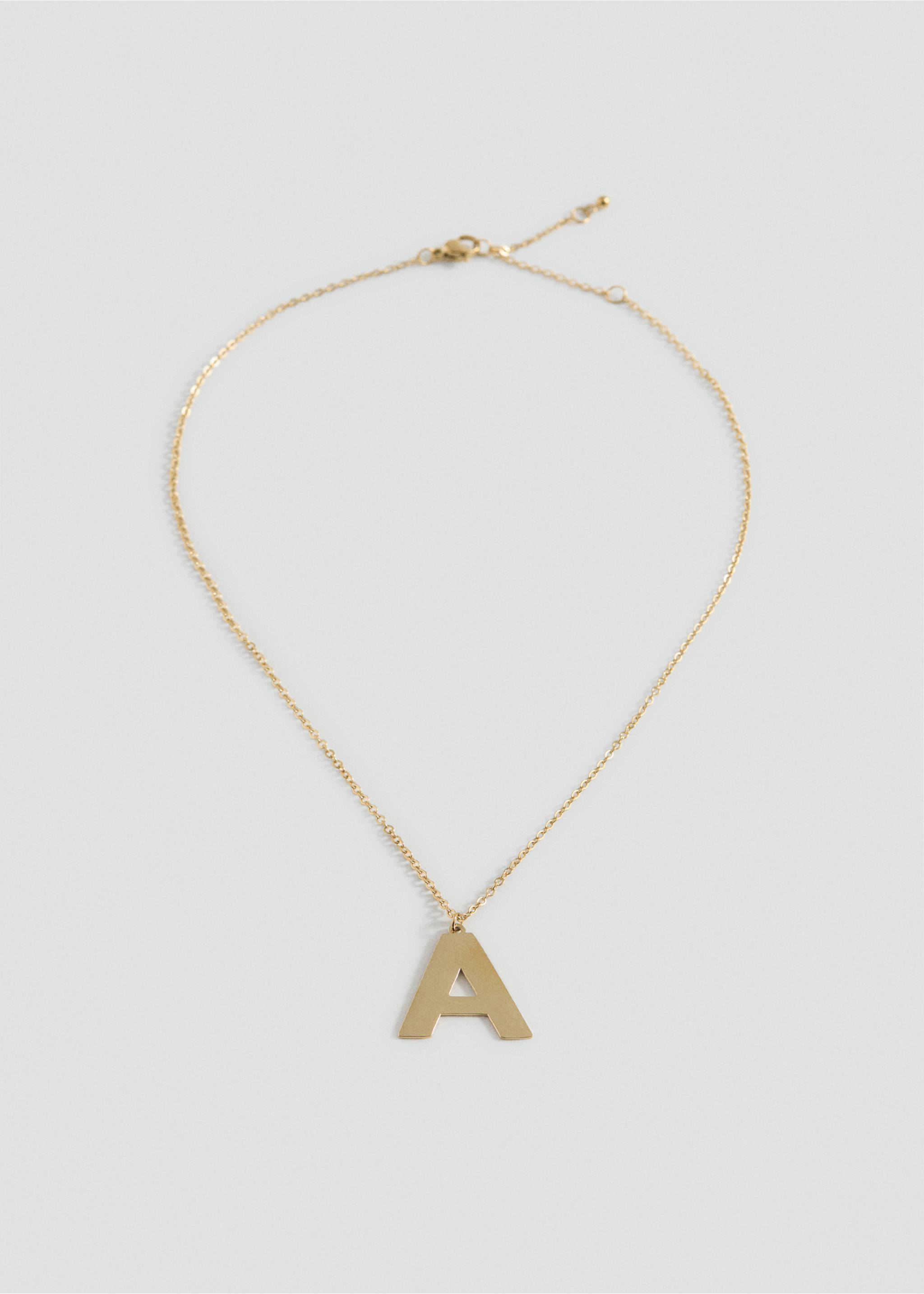 Collar colgante letra - Artículo sin modelo, Oro. Ref: 87003312-00.