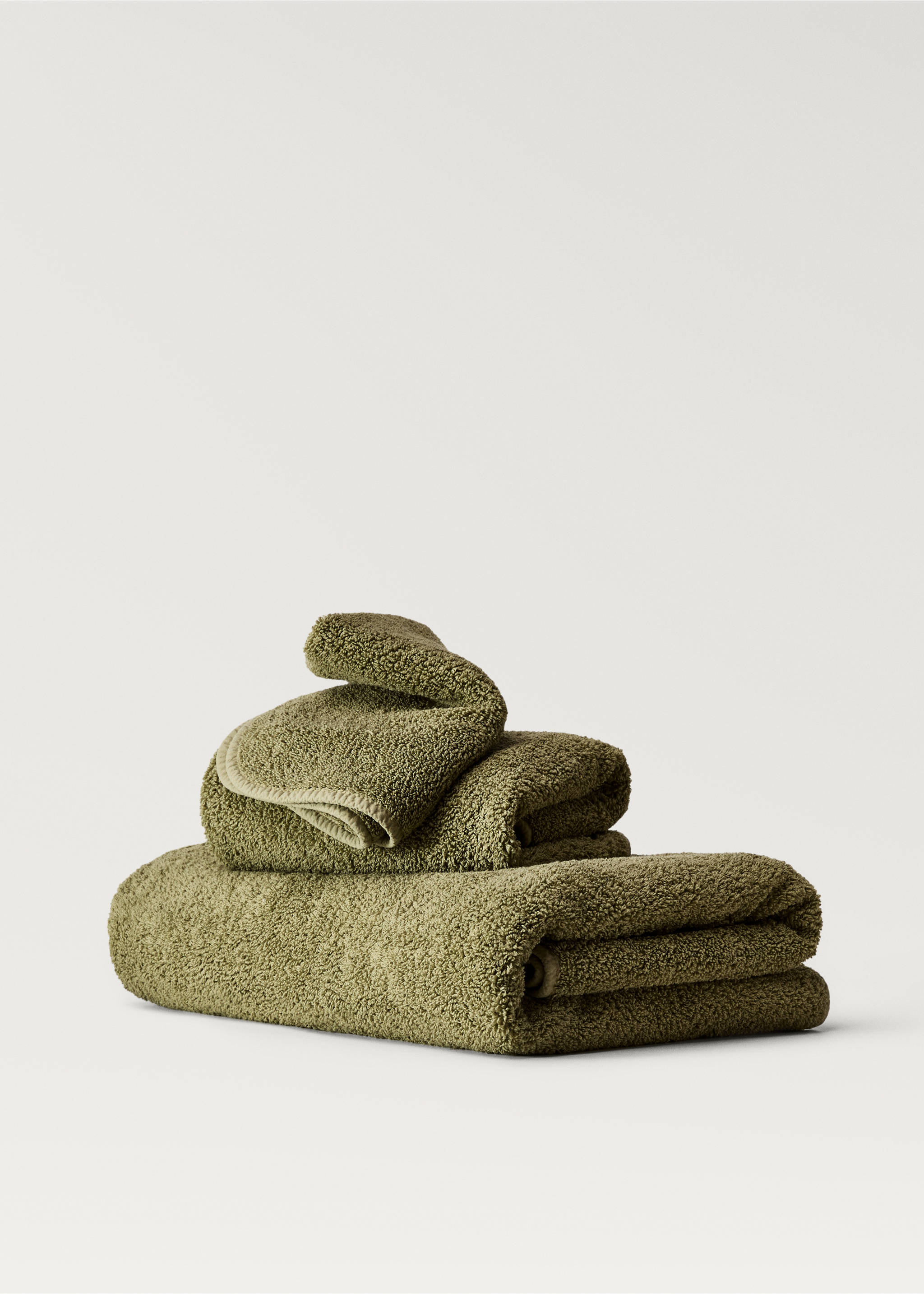 Washbasin towel with dyed piece - Article without model, Green. Ref: 87003331-00.