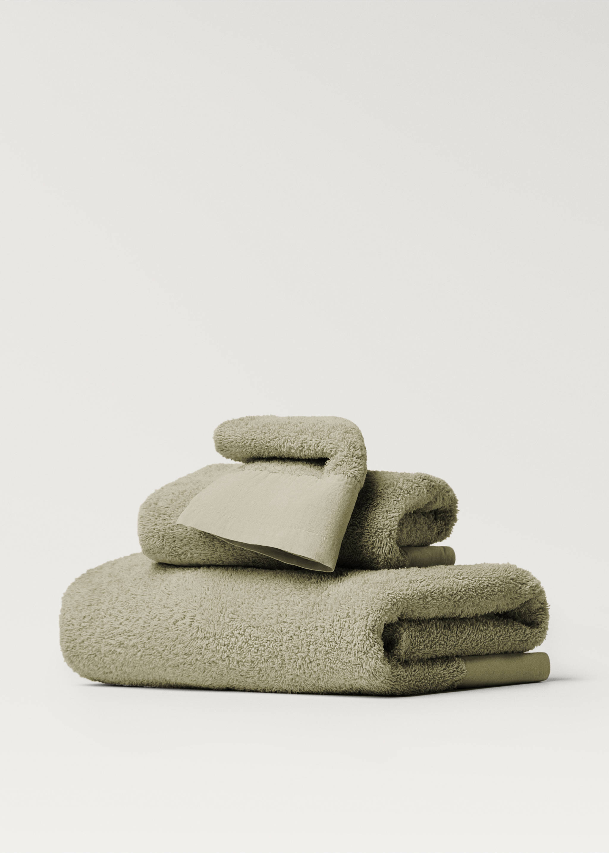 Bath towel with linen trim - Article without model, Forest Green. Ref: 87003355-00.