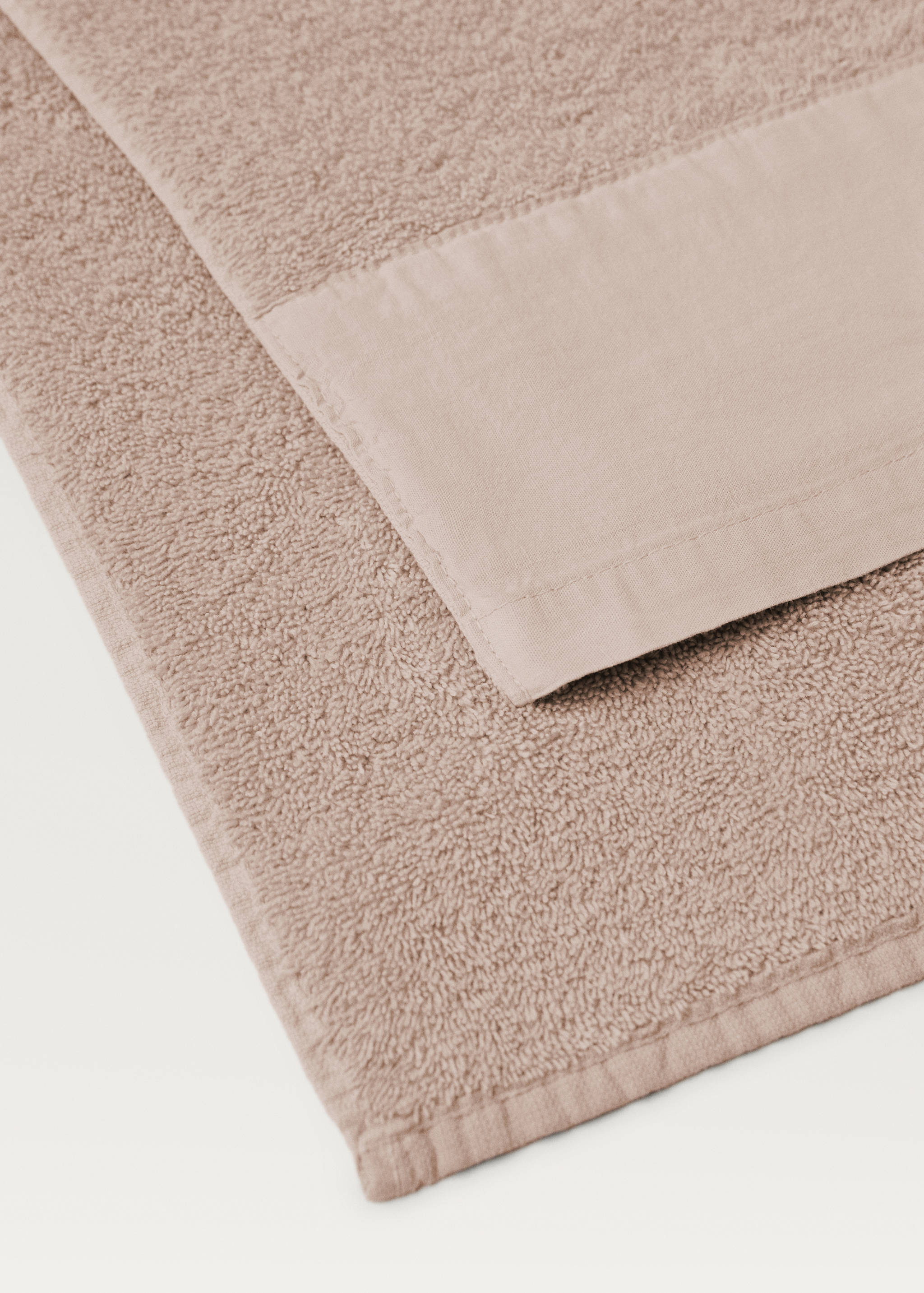 Bath towel with linen trim - Details of the article 1