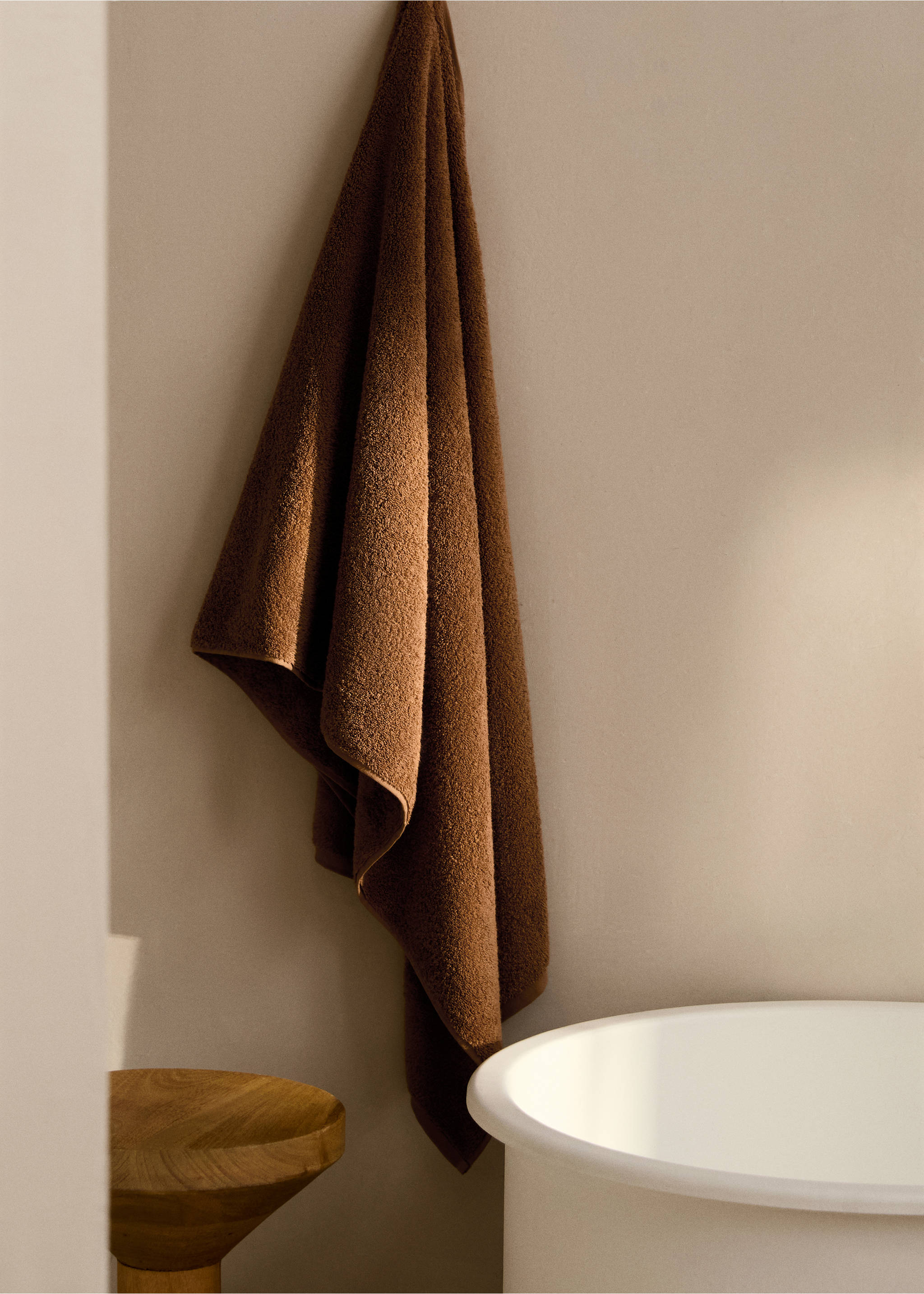 Soft cotton shower towel - General plane, Caramel. Ref: 87003359-00.