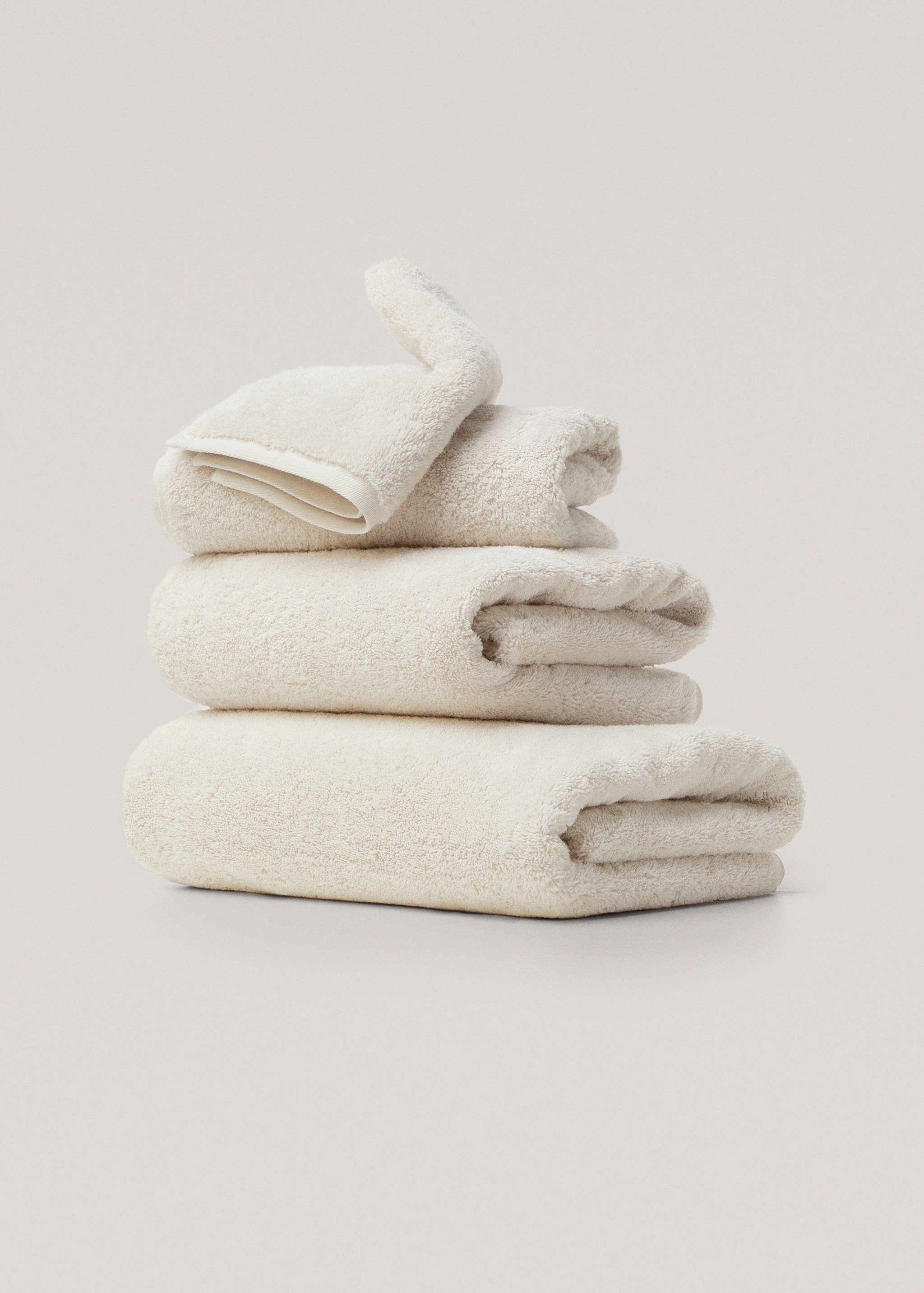 Soft cotton bath towel - Article without model