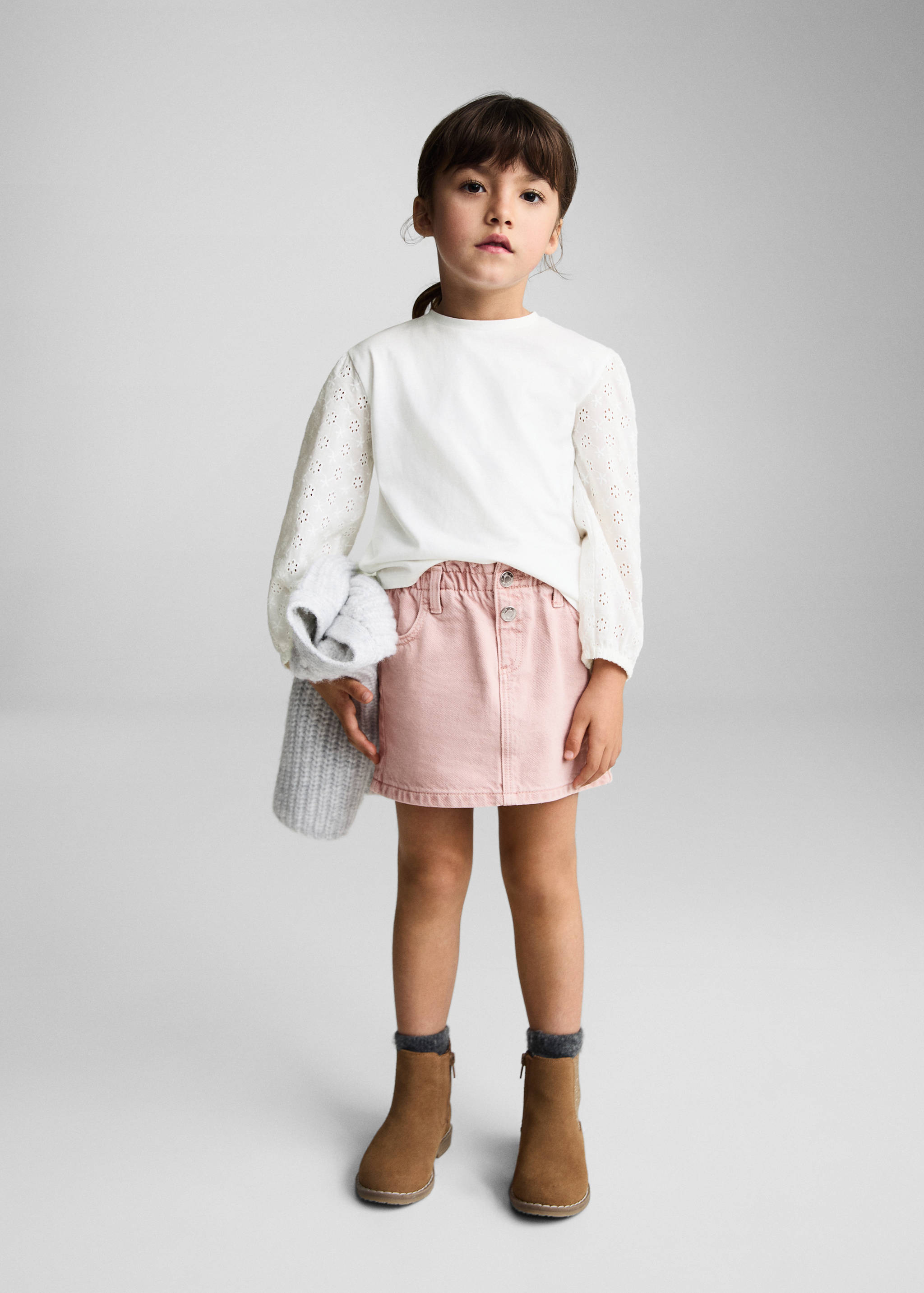 Embroidered sleeve T-shirt - General plane