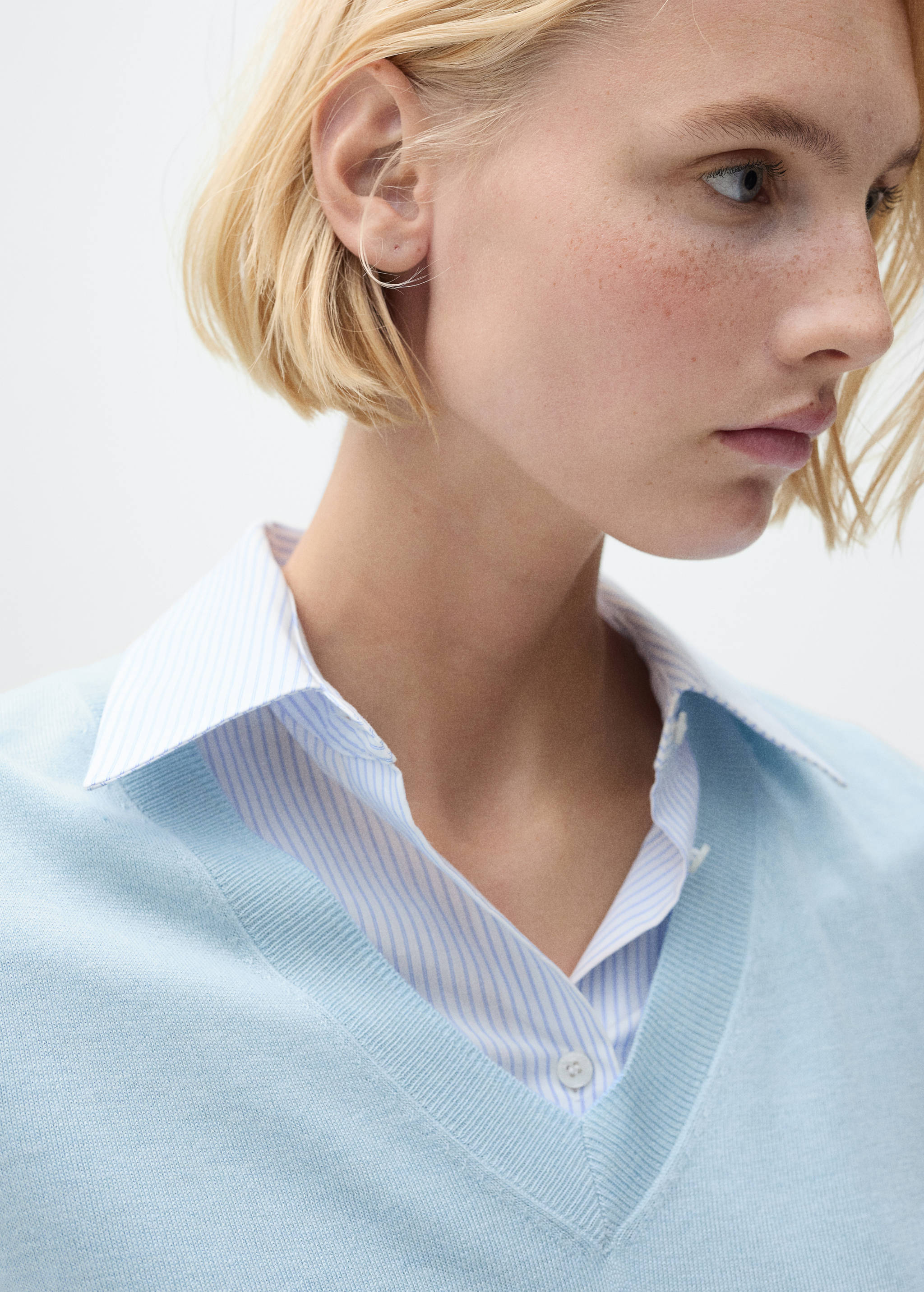 Strickpullover mit V-Ausschnitt - Detail des Artikels 1