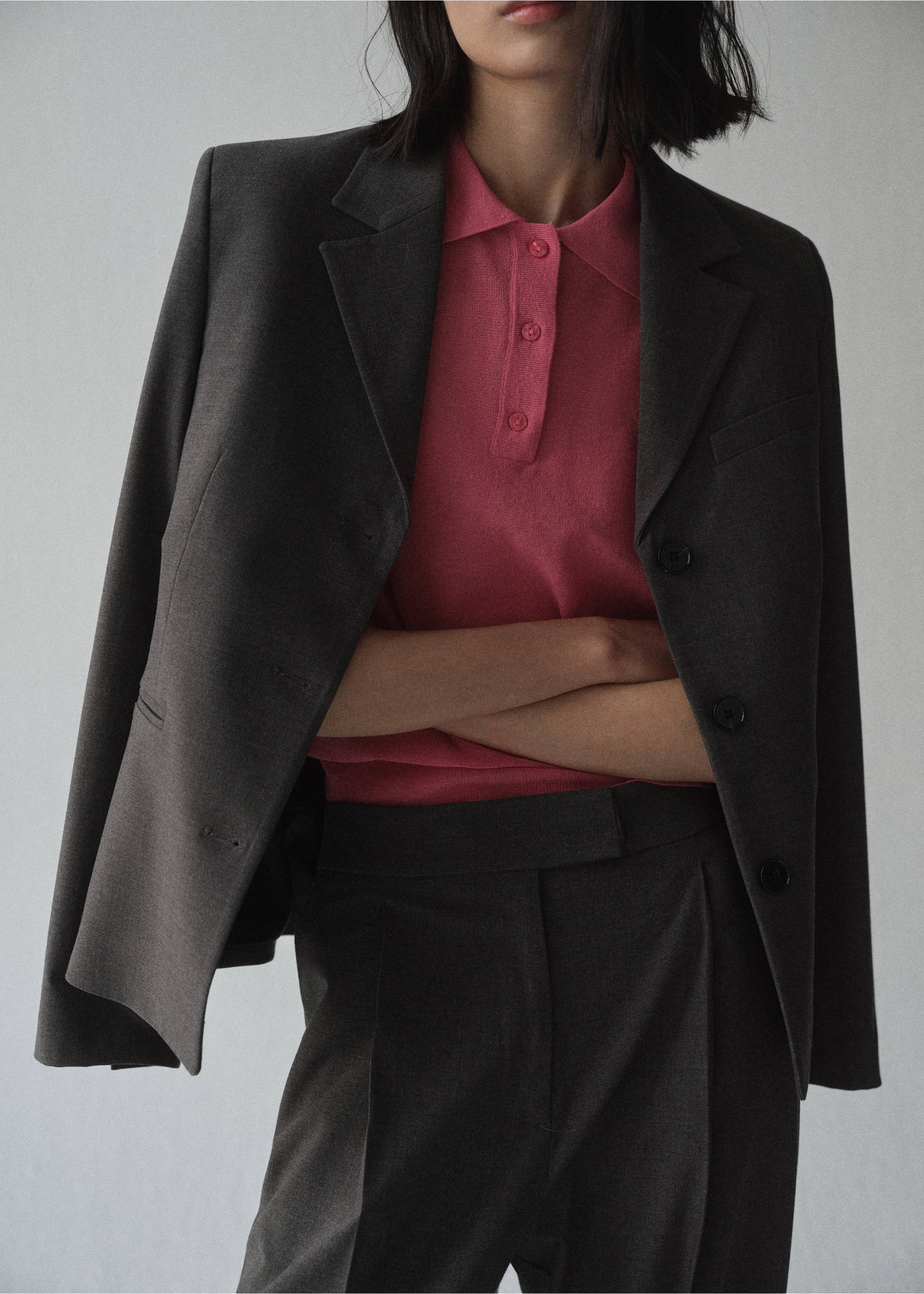 Jersey punto cuello polo - Detalle del artículo 6, Fucsia. Ref: 87004084-00.