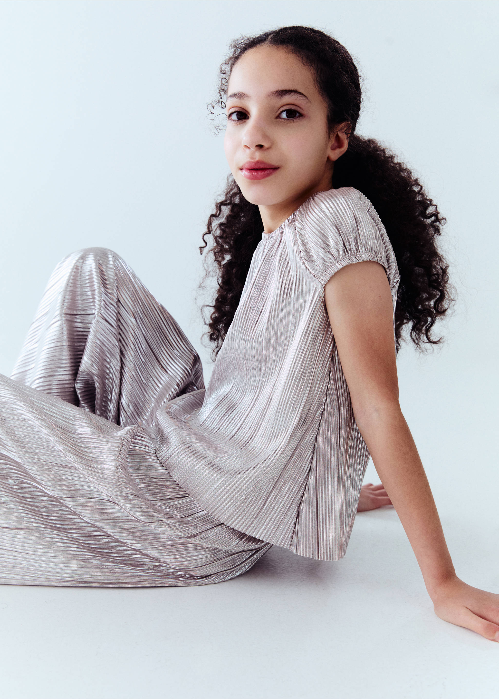 Metallic pleated shirt - Details of the article 5, Silver. Ref: 87004404-00.