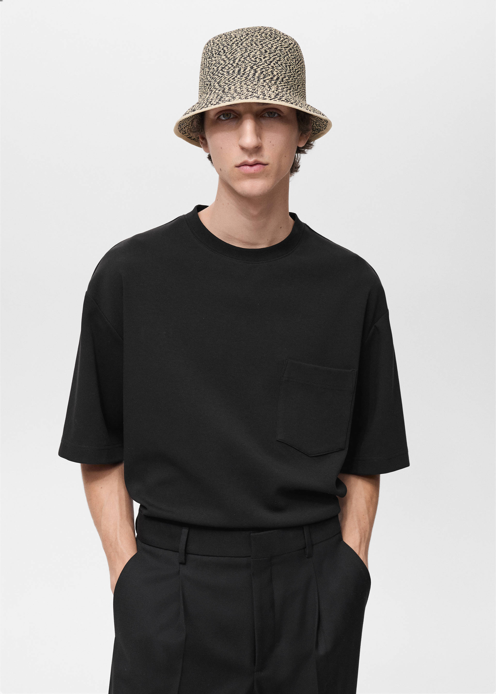 Oversized-T-Shirt mit Tasche - Mittlere Ansicht