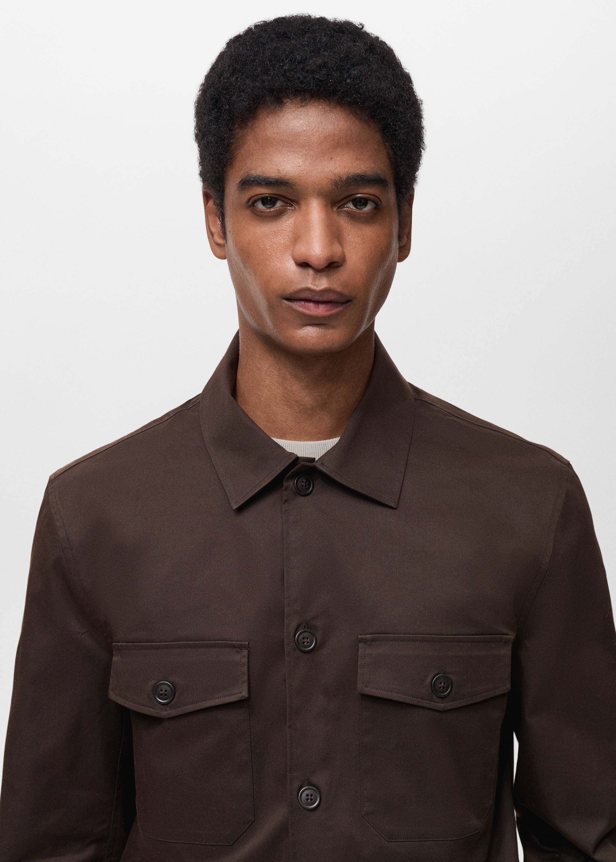 Regular-fit cotton overshirt with pockets - Details of the article 1