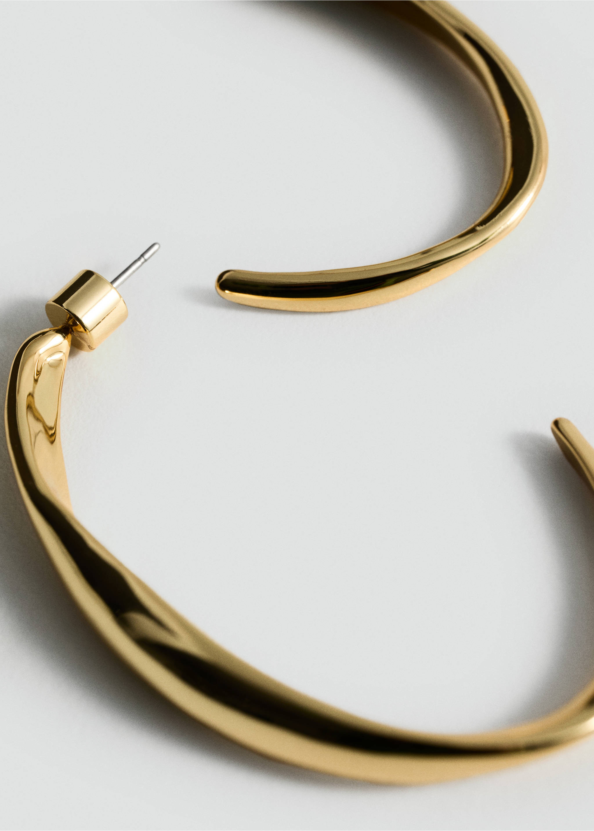 Pendientes aros irregulares - Plano medio, Oro. Ref: 87004418-00.