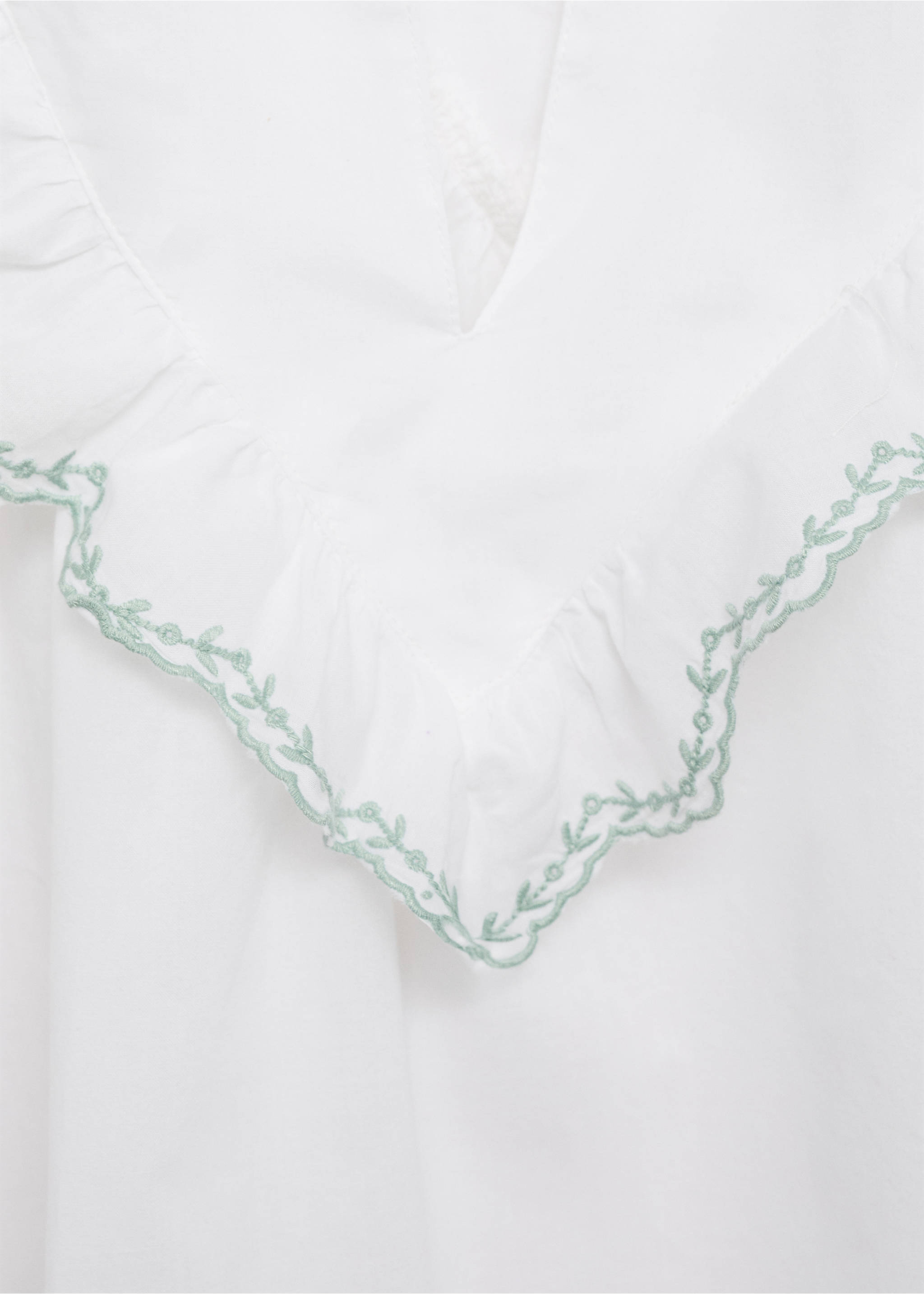 Ruffle neck blouse - Details of the article 8, Off White. Ref: 87004792-00.