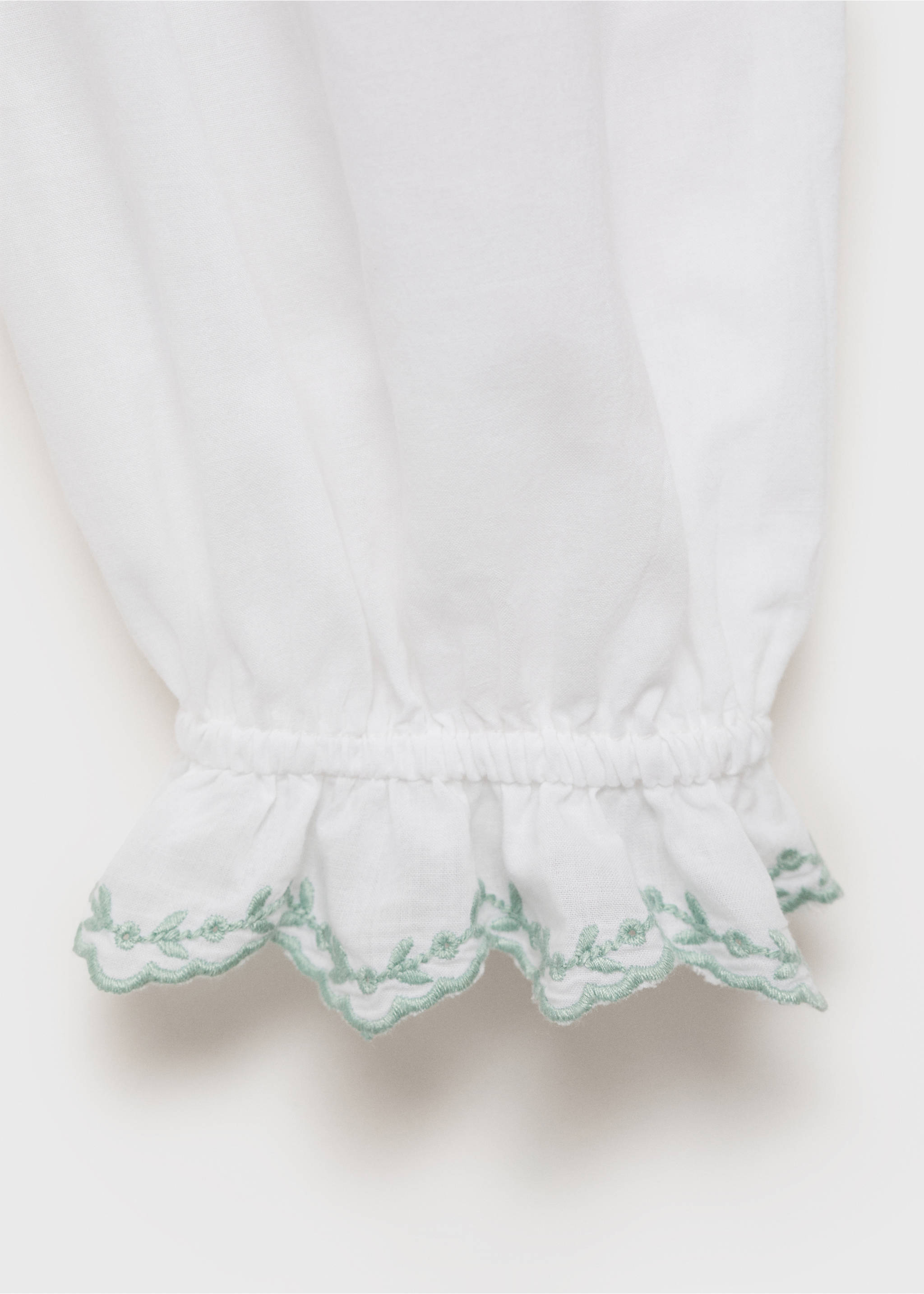 Ruffle neck blouse - Details of the article 0, Off White. Ref: 87004792-00.