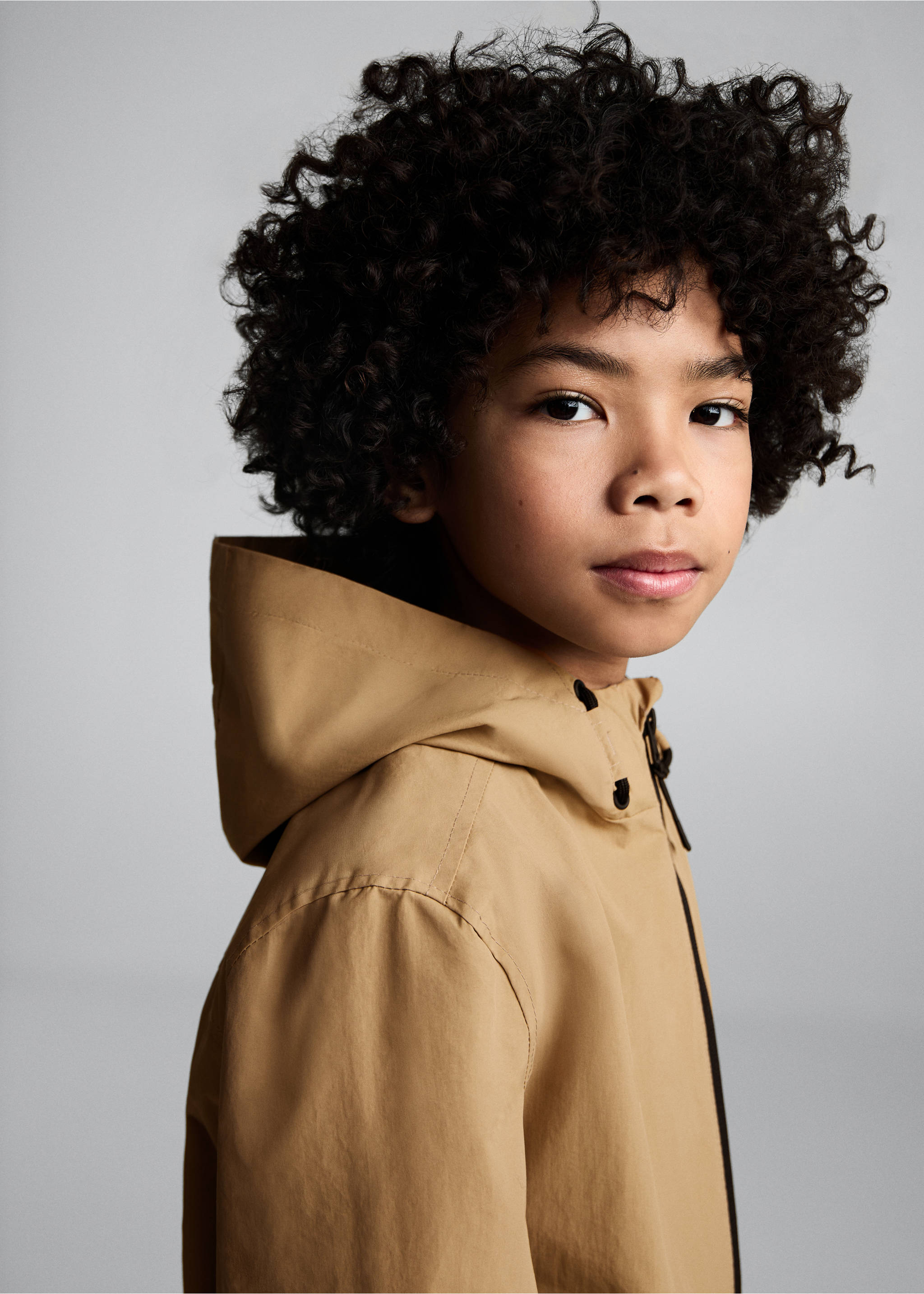 Hooded parka - Details of the article 1, Sand. Ref: 87004793-00.