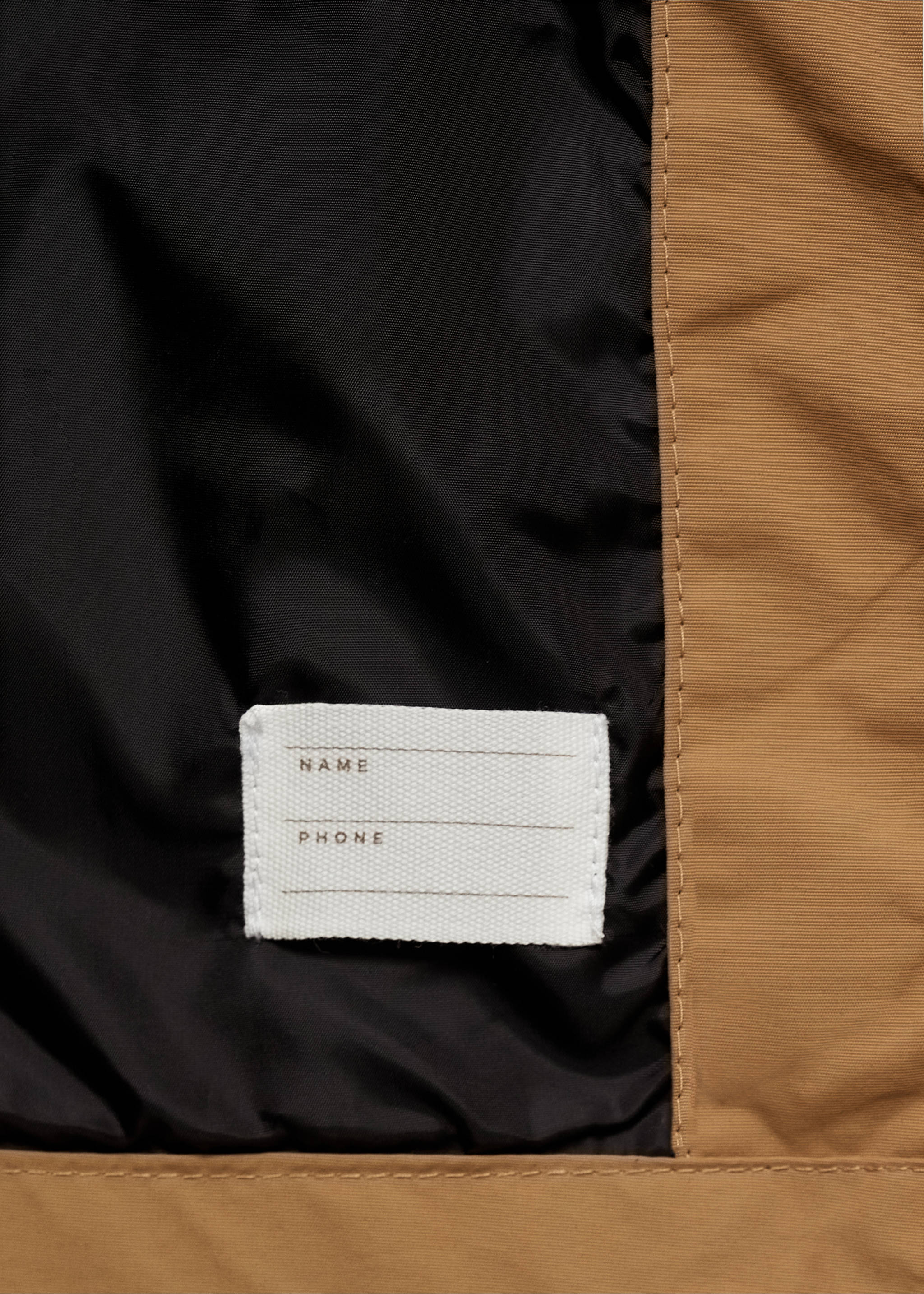Hooded parka - Details of the article 8, Sand. Ref: 87004793-00.