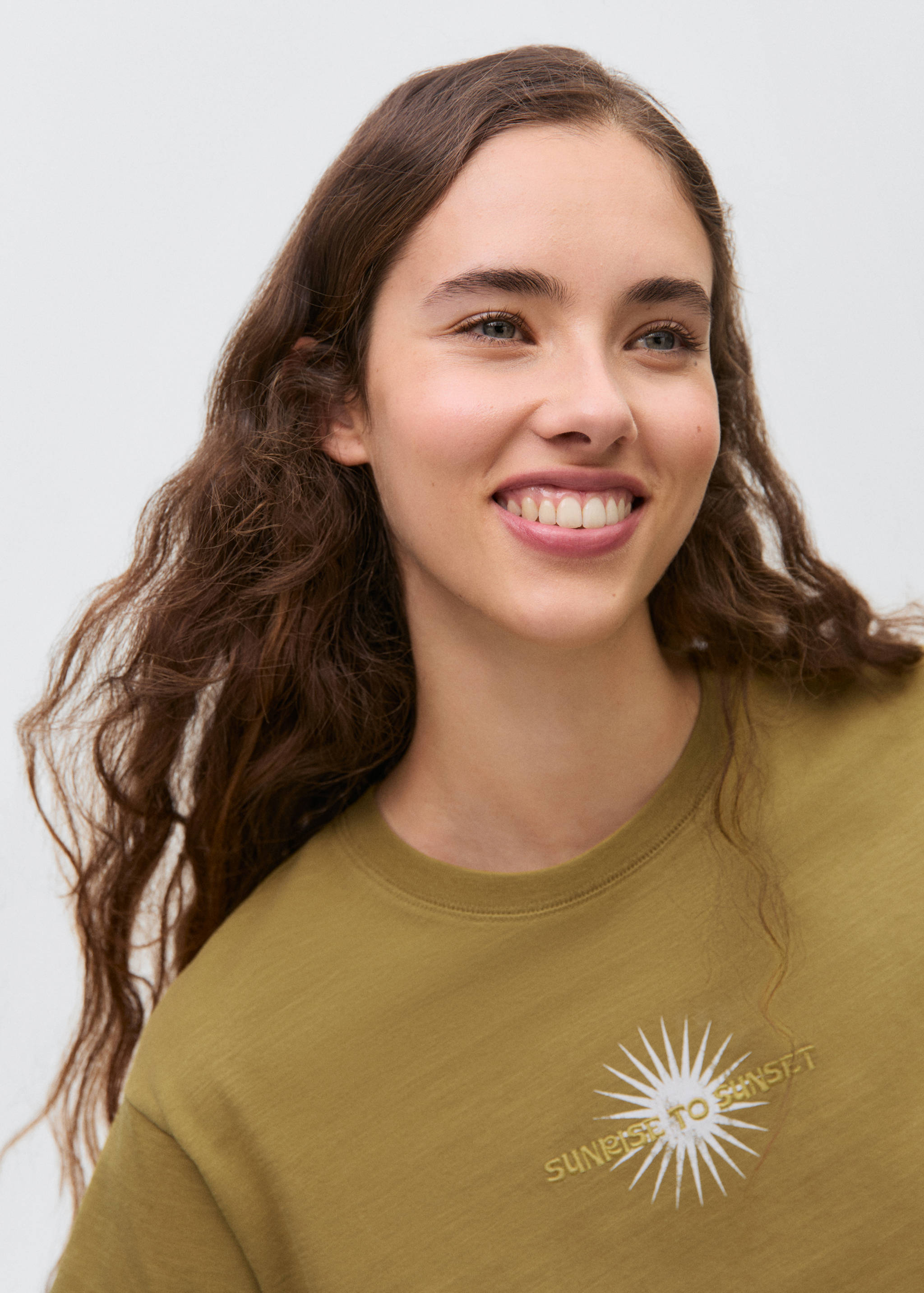 Embroidered cotton message t-shirt - Details of the article 1