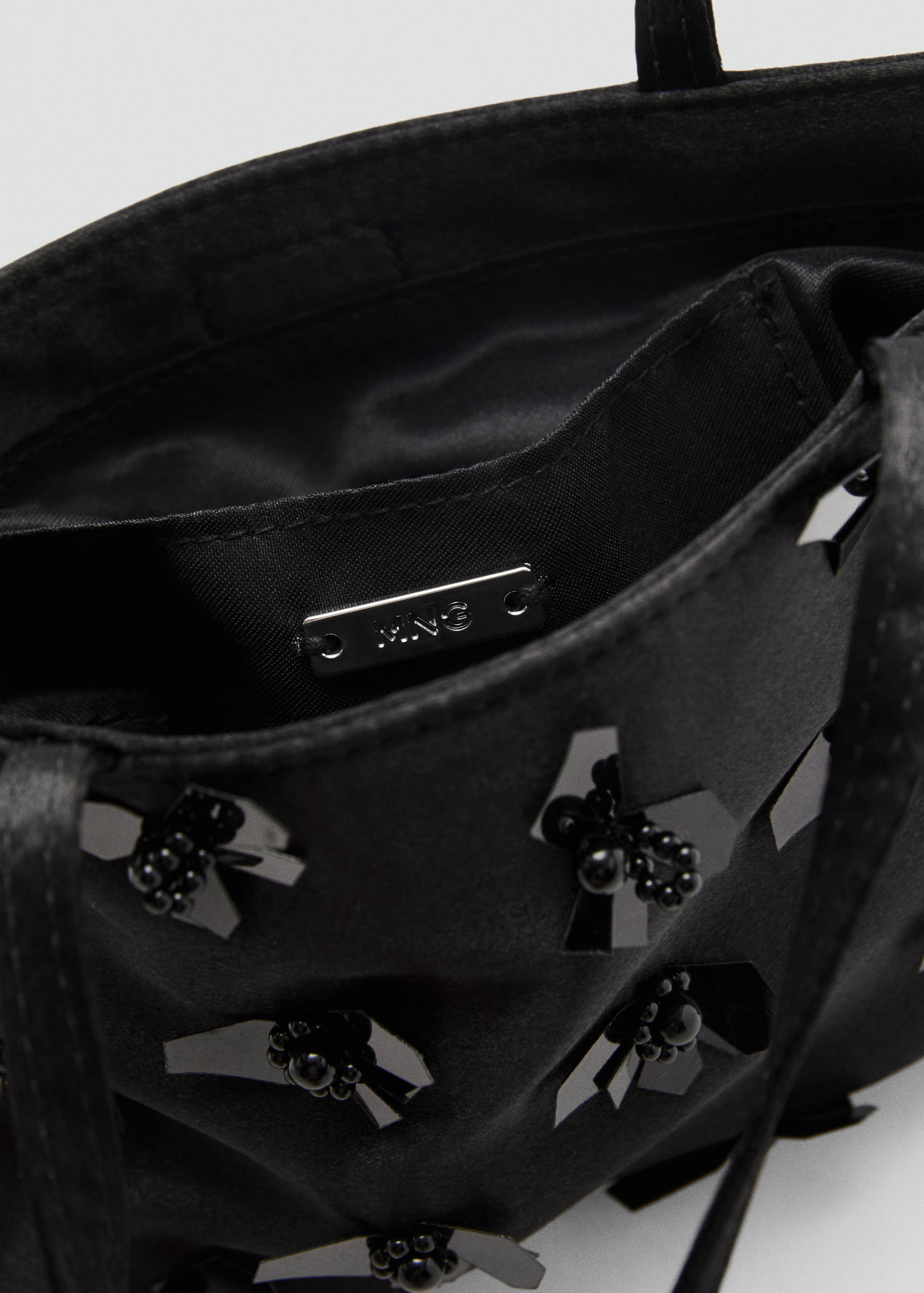 Sac à main avec application de fleurs - Détail de l'article 2