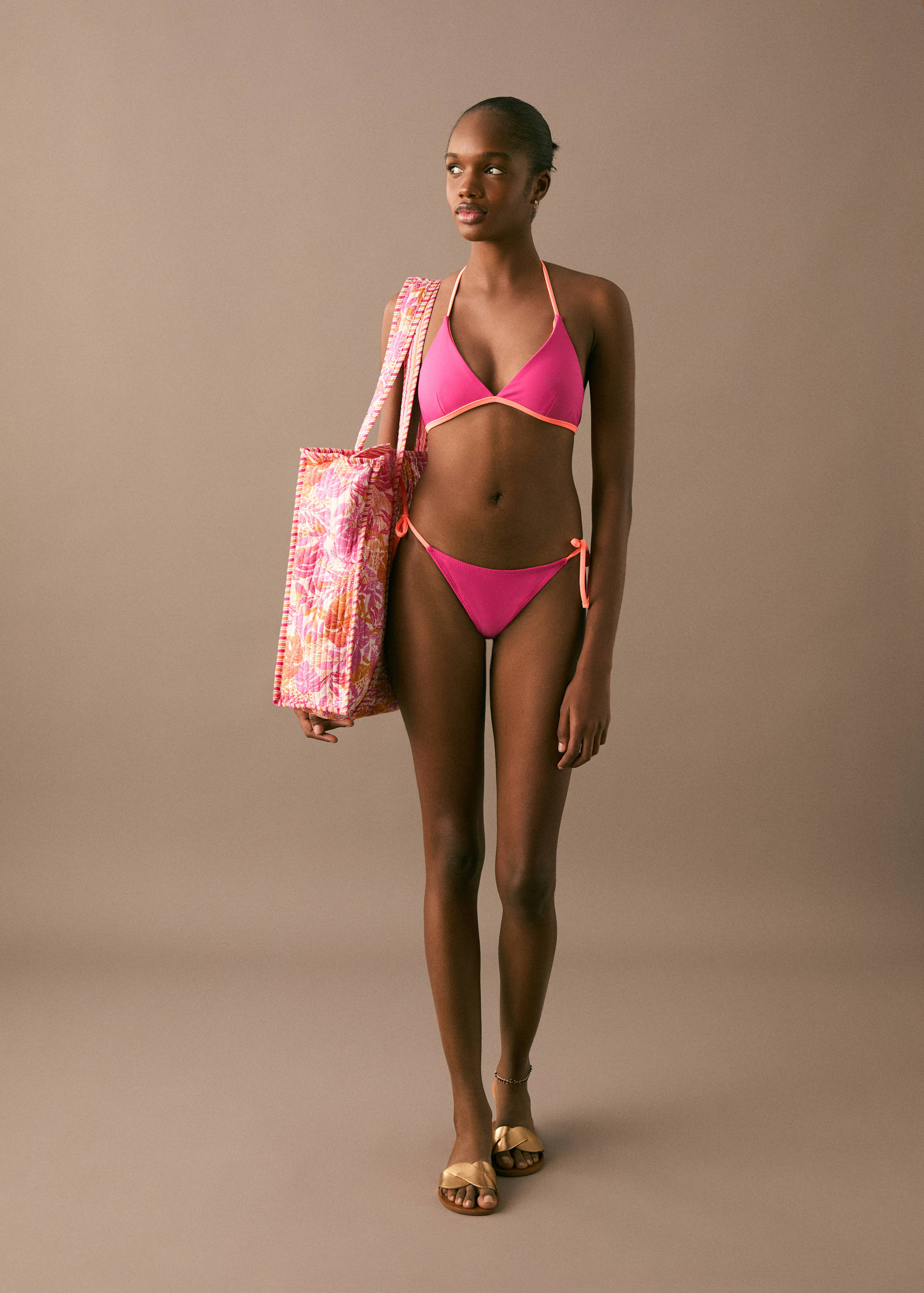 Tweekleurige bikini - Overzichtstekening