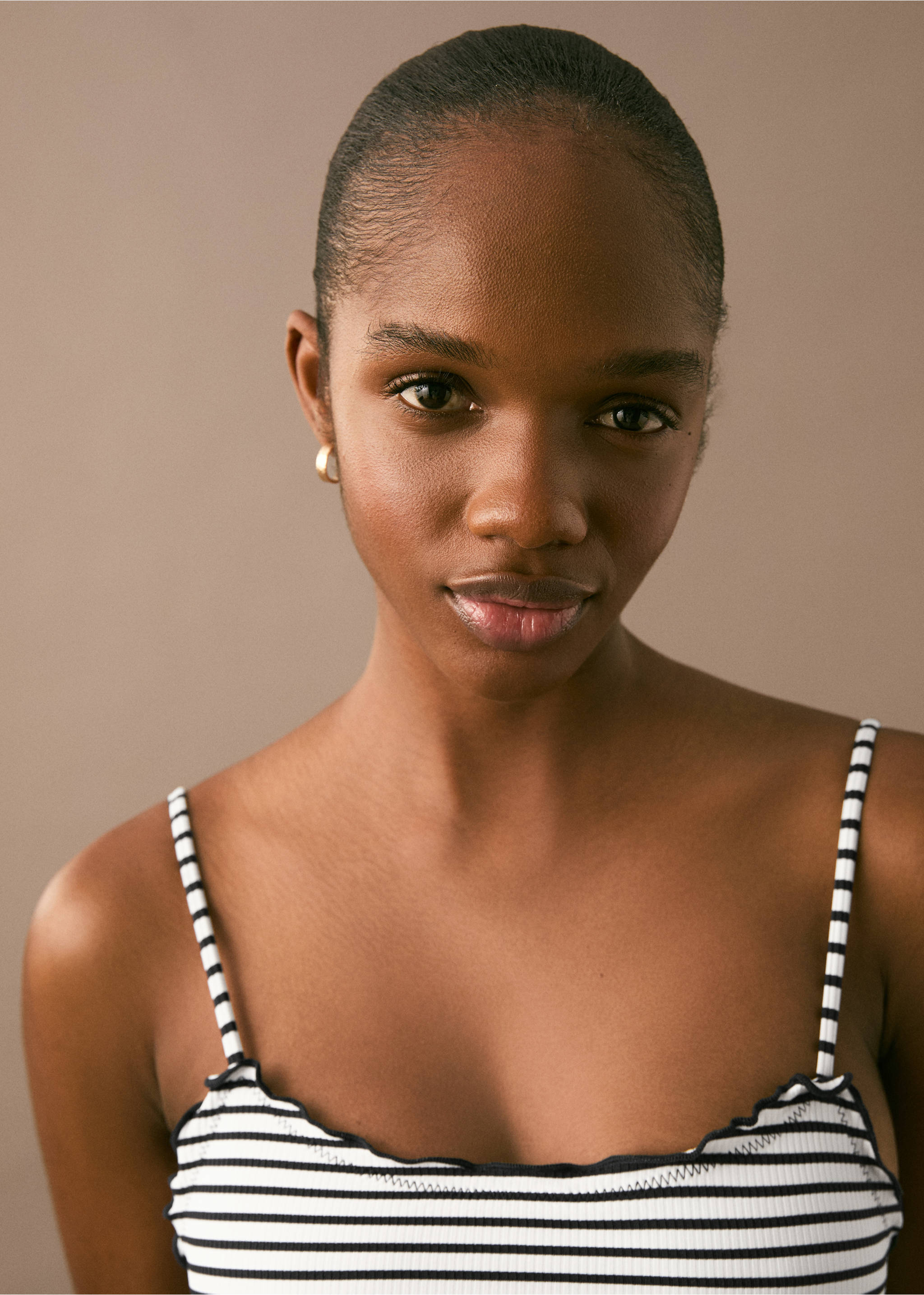 Striped bikini with trim - Details of the article 1, Off White. Ref: 87005767-00.