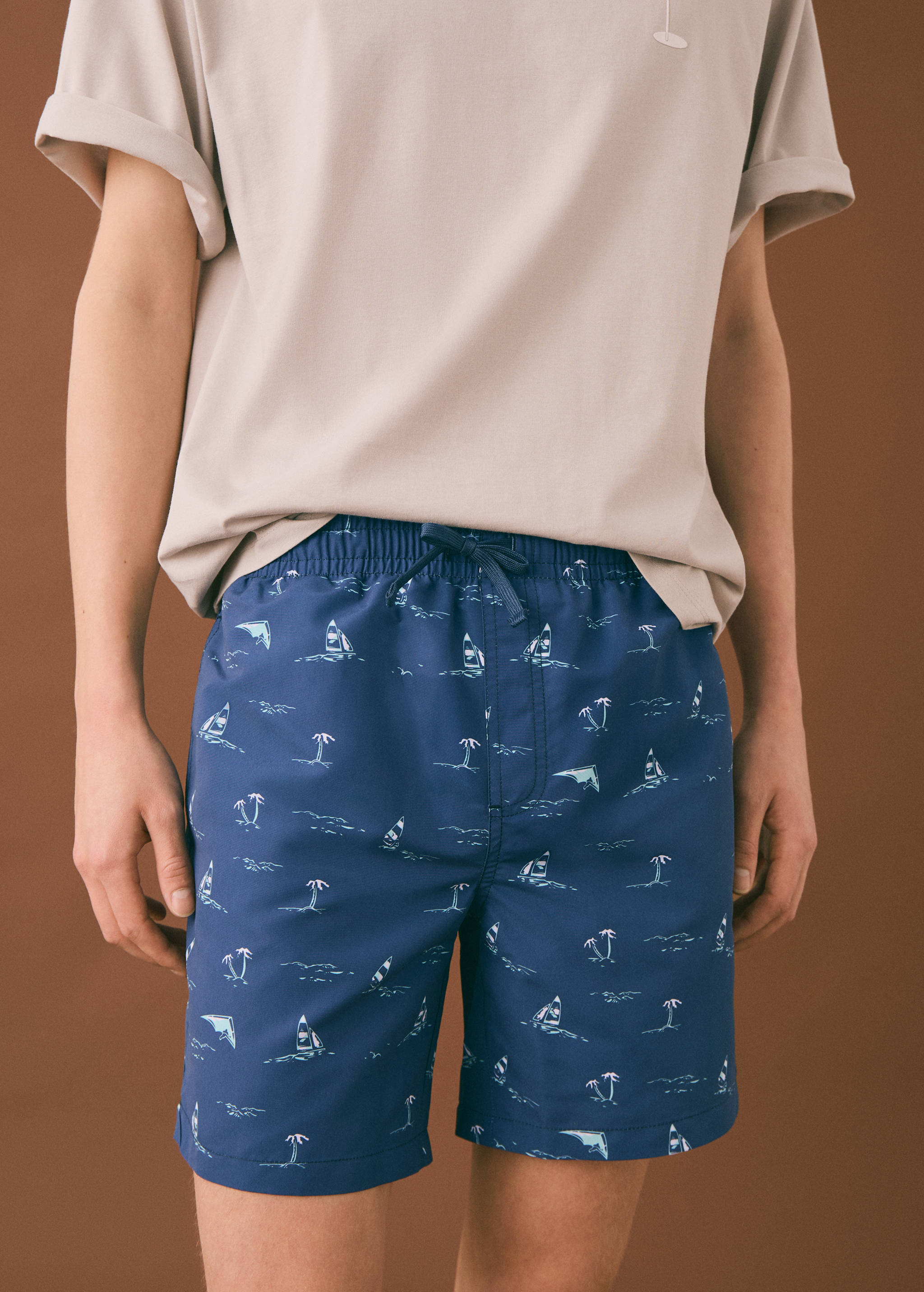 Palm trees print swimsuit trunks - Details of the article 1