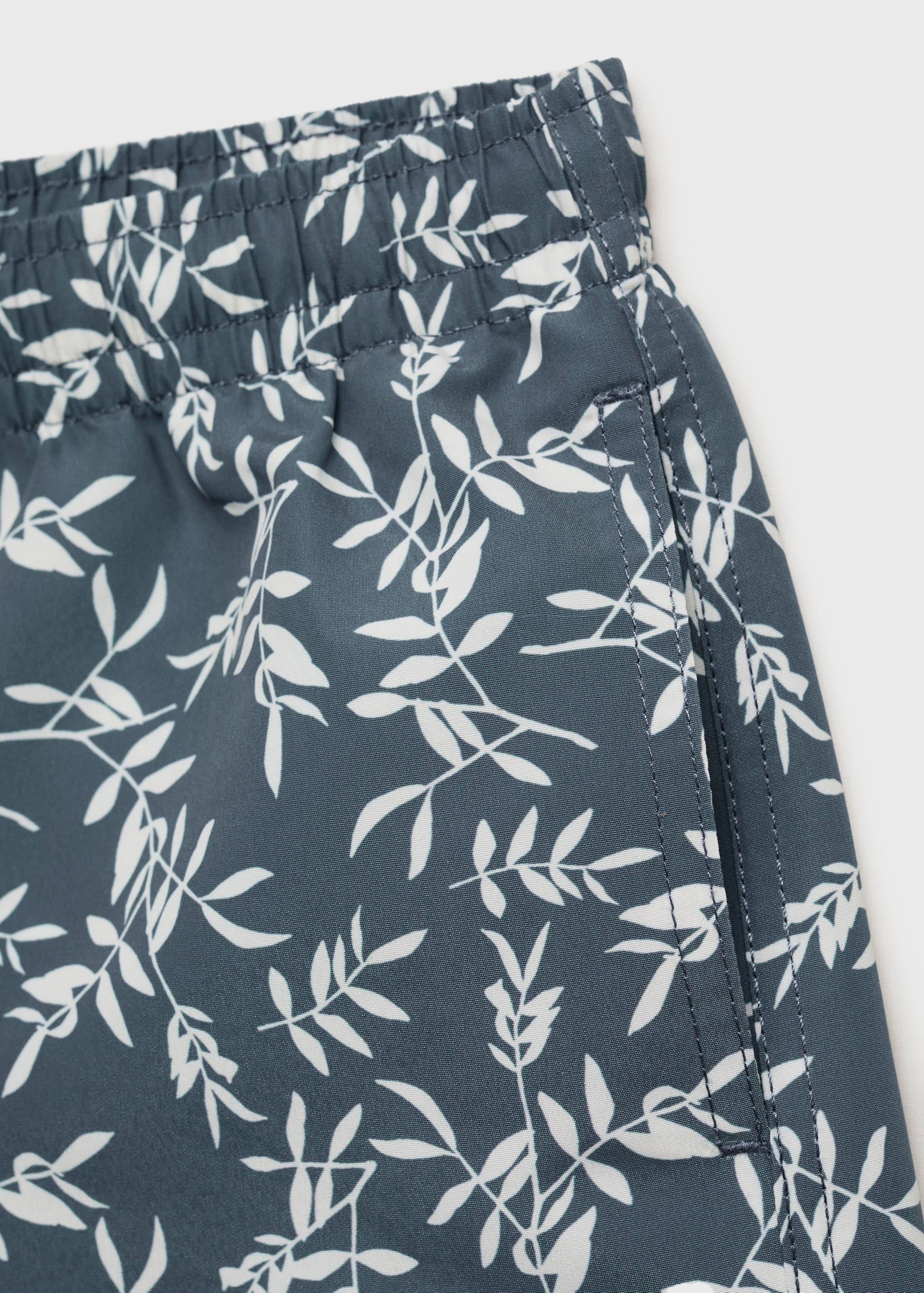 Printed swimming trunks - Details of the article 0