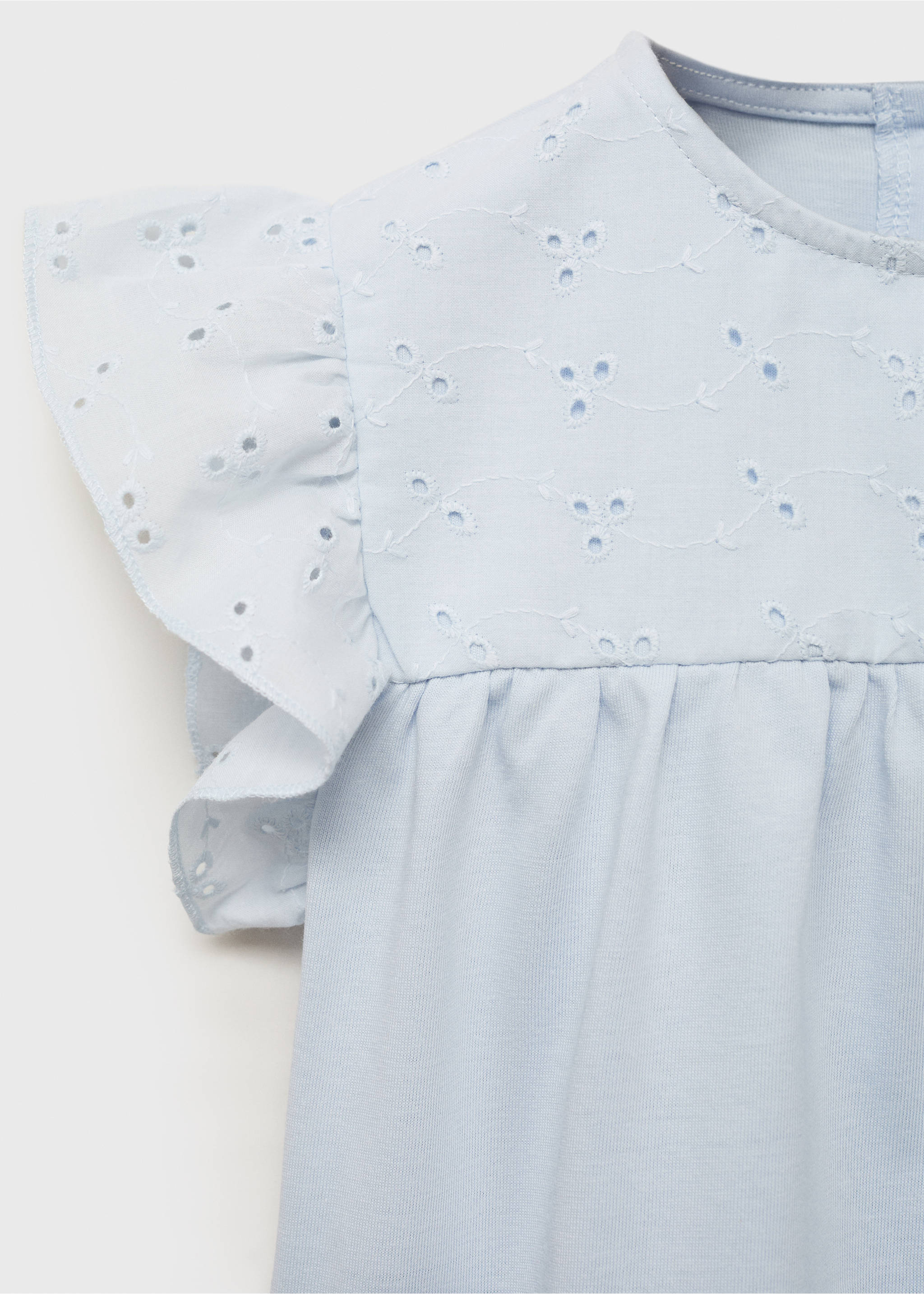 T-shirt détails ajourés - Détail de l'article 8, Bleu ciel. Ref: 87006358-00.