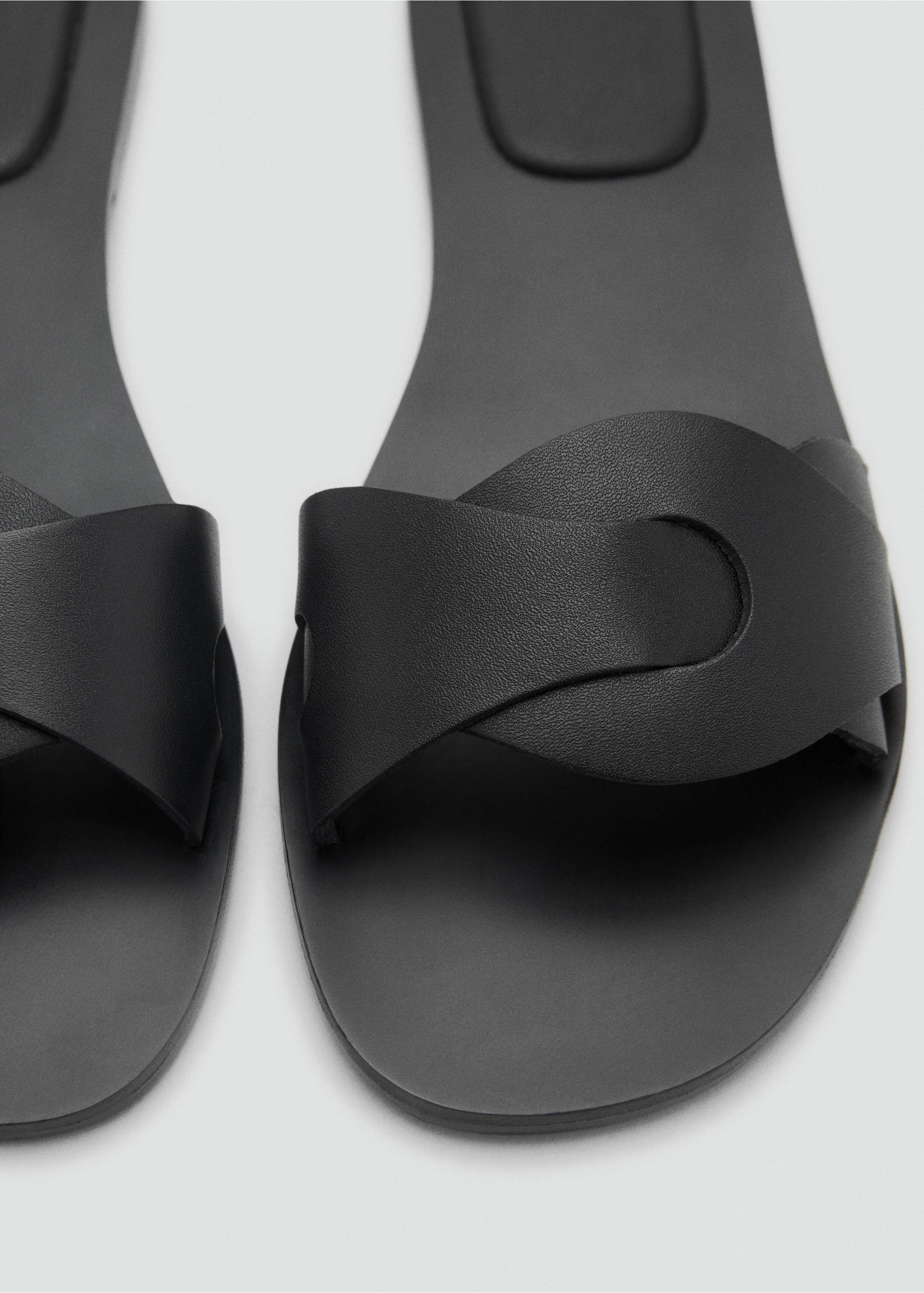 Leder-Riemensandale - Detail des Artikels 2, Schwarz. Ref: 87006374-00.