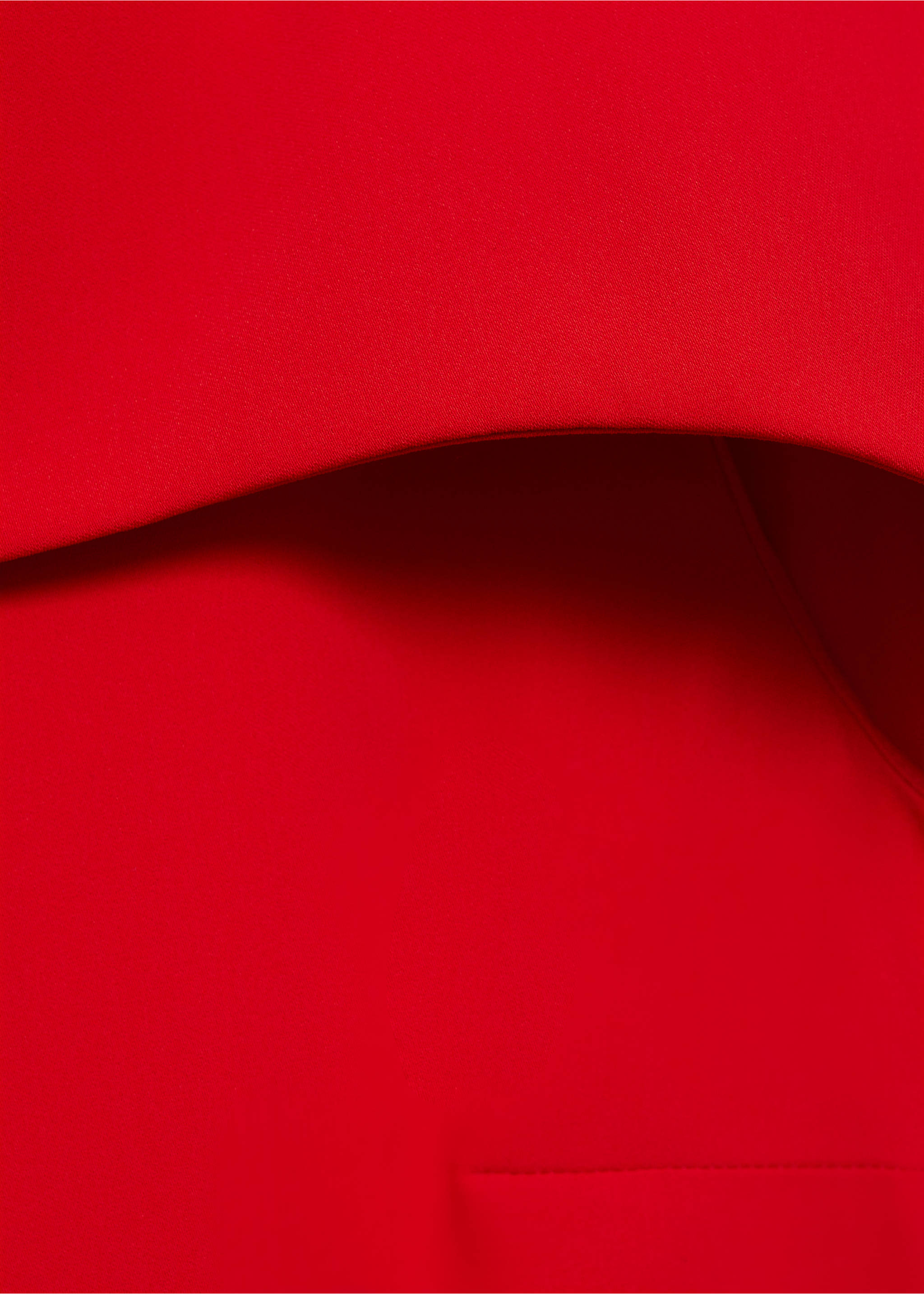 Gerade geschnittenes Kleid mit Umhangkragen - Detail des Artikels 8, Rot. Ref: 87006381-00.