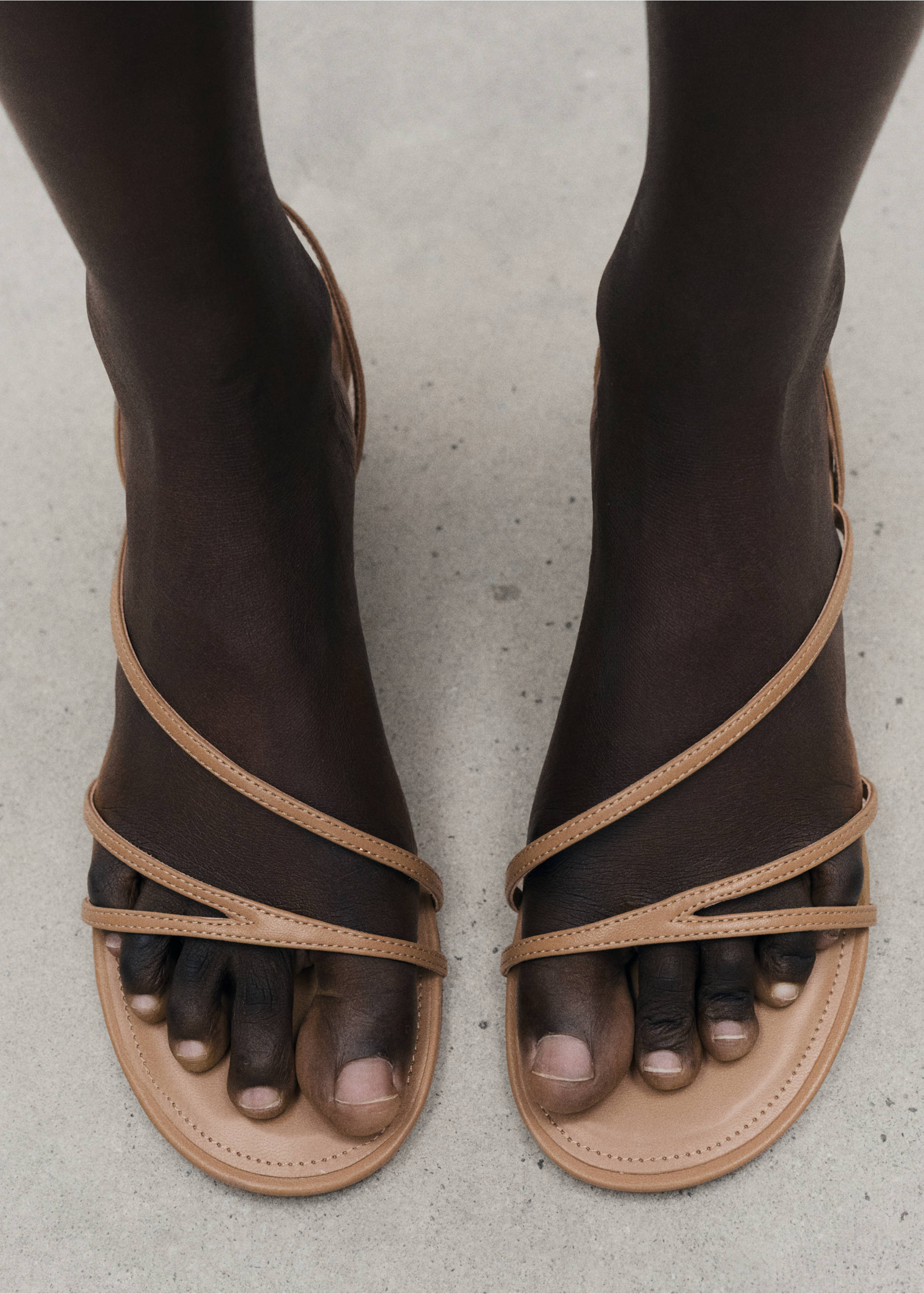 Sandales à lanières et talon - Plan général, Caramel. Ref: 87006715-00.