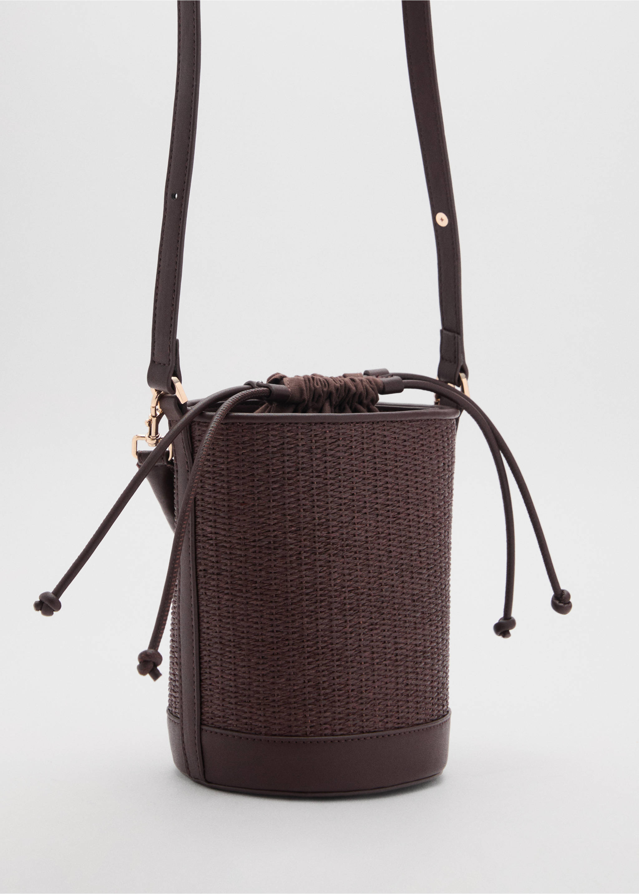 Small raffia bucket bag - Medium plane, Chocolate. Ref: 87007167-00.