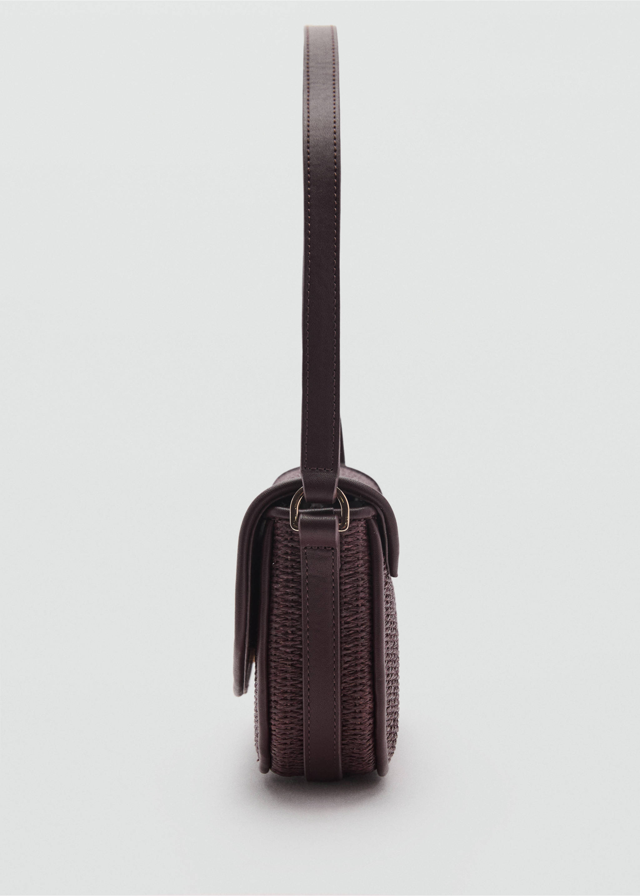 Raffia shoulder bag with flap - Details of the article 2, Chocolate. Ref: 87007168-00.