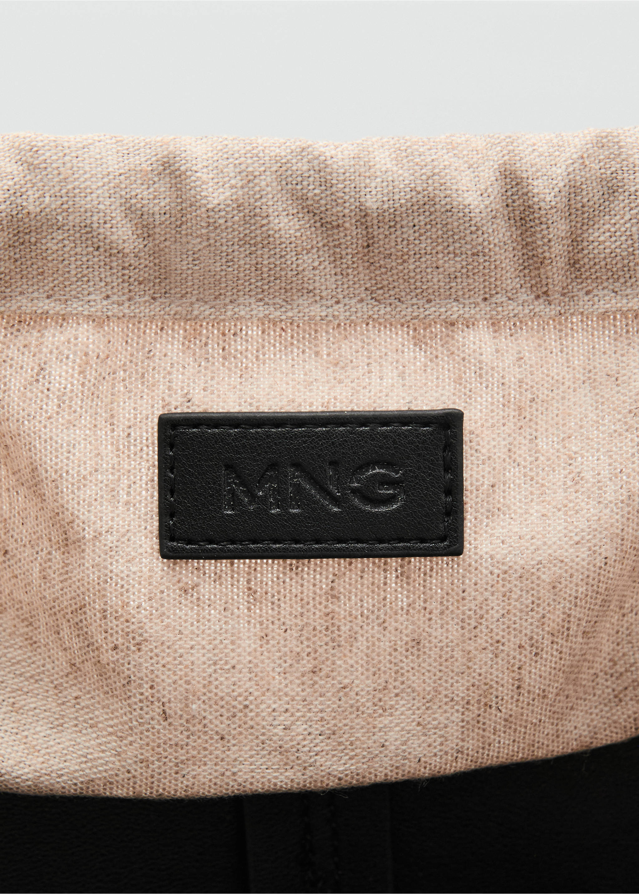 Medium shopper-style shoulder bag - Details of the article 3, Black. Ref: 87007173-00.
