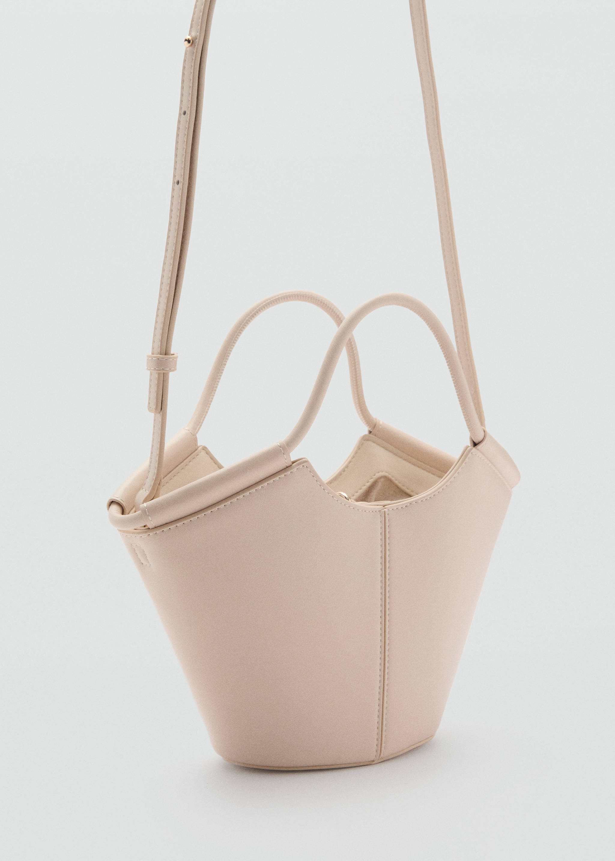 Mini sac à bandoulière style cabas - Plan moyen