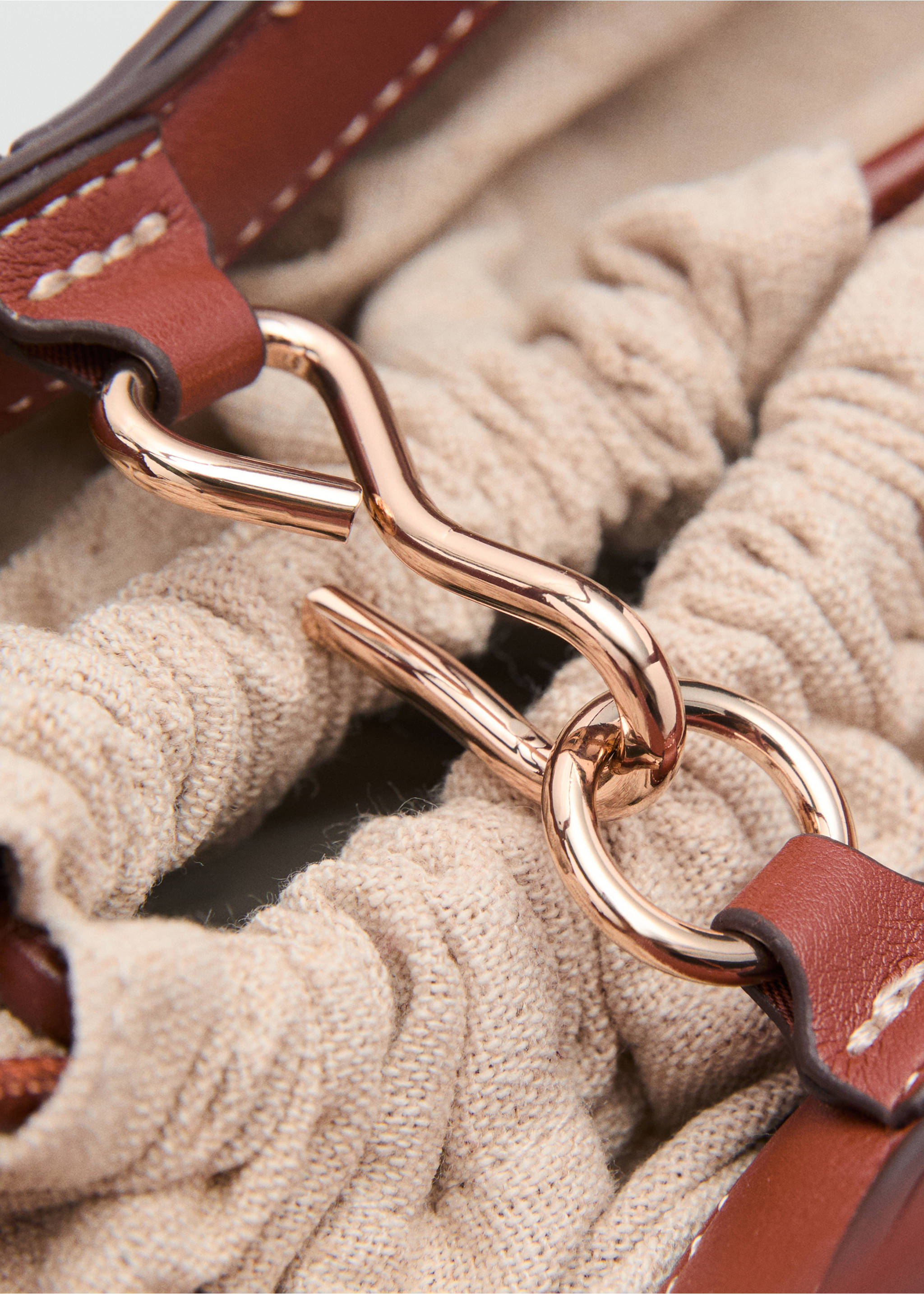Mini shopper-style shoulder bag - Details of the article 2, Leather. Ref: 87007174-00.