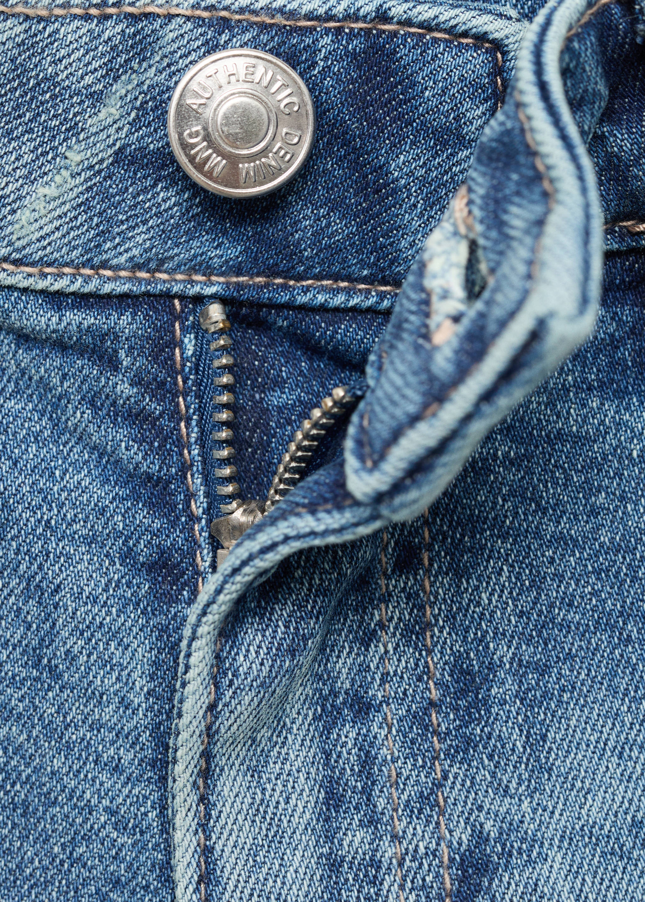 Short taille basse à ouverture - Détail de l'article 0
