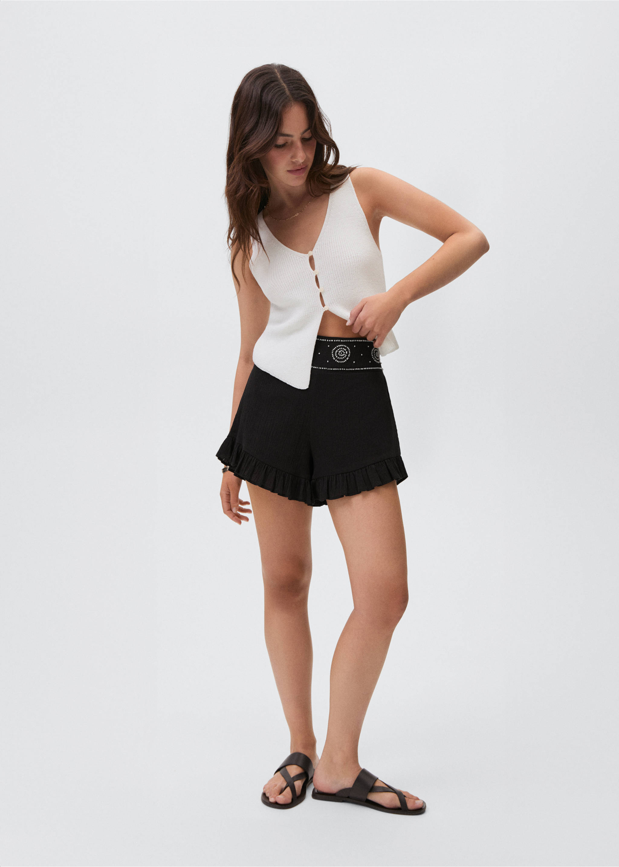 Beaded embroidered shorts - General plane, Black. Ref: 87007184-00.