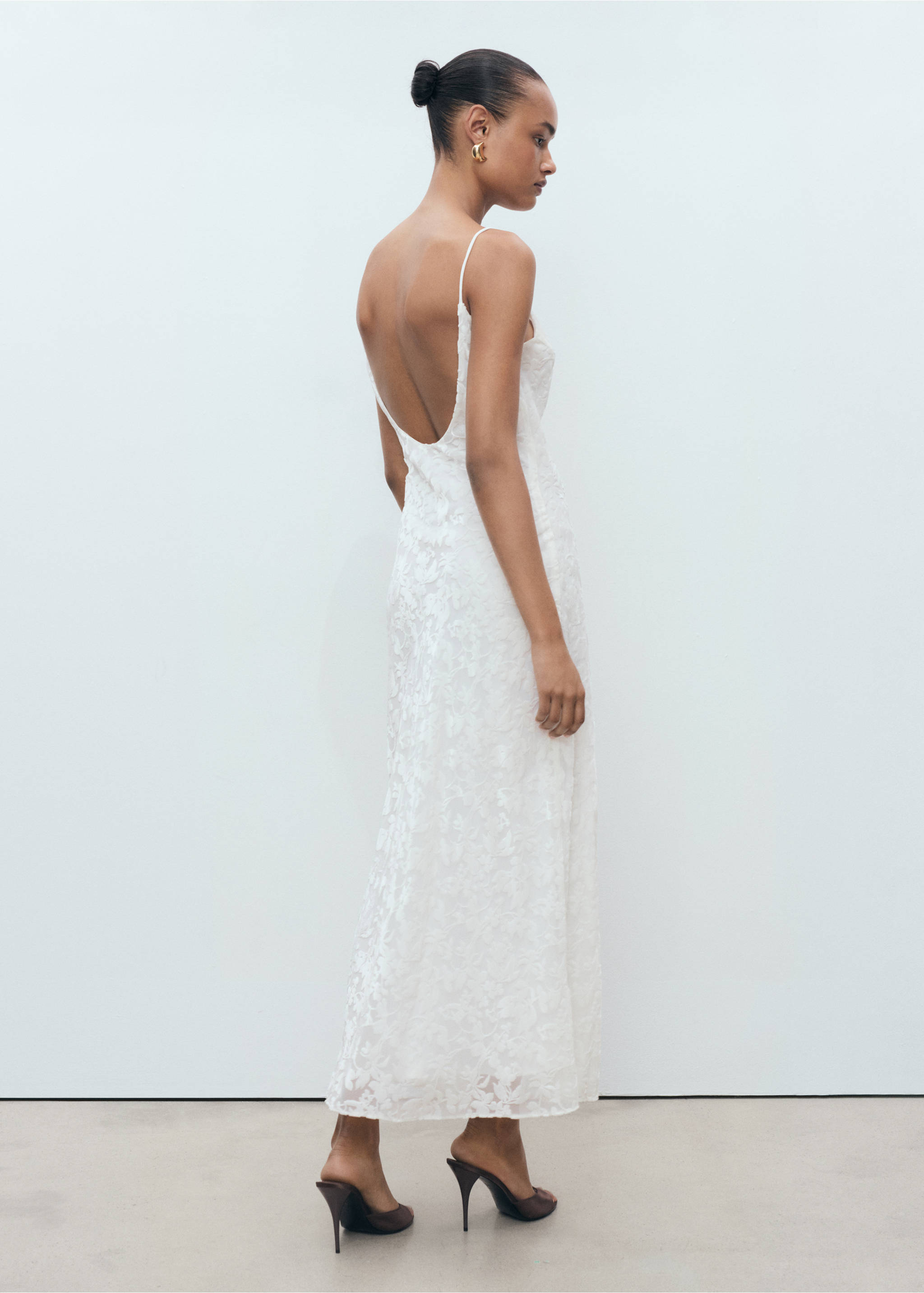 Devoré floral dress - Reverse of the article, Off White. Ref: 87007191-00.