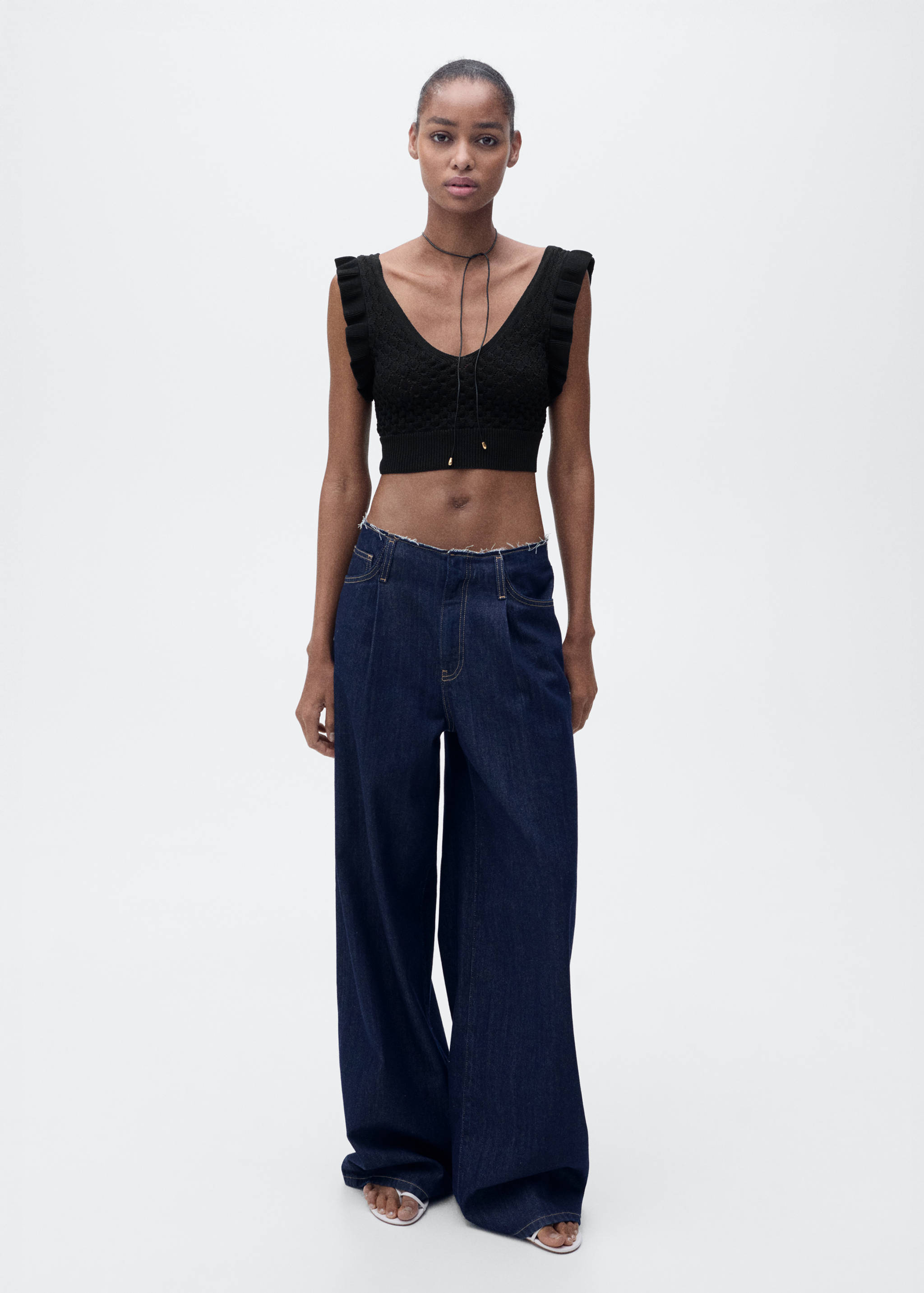 Crop-Top mit rückwärtiger Schleife - Allgemeine Ansicht